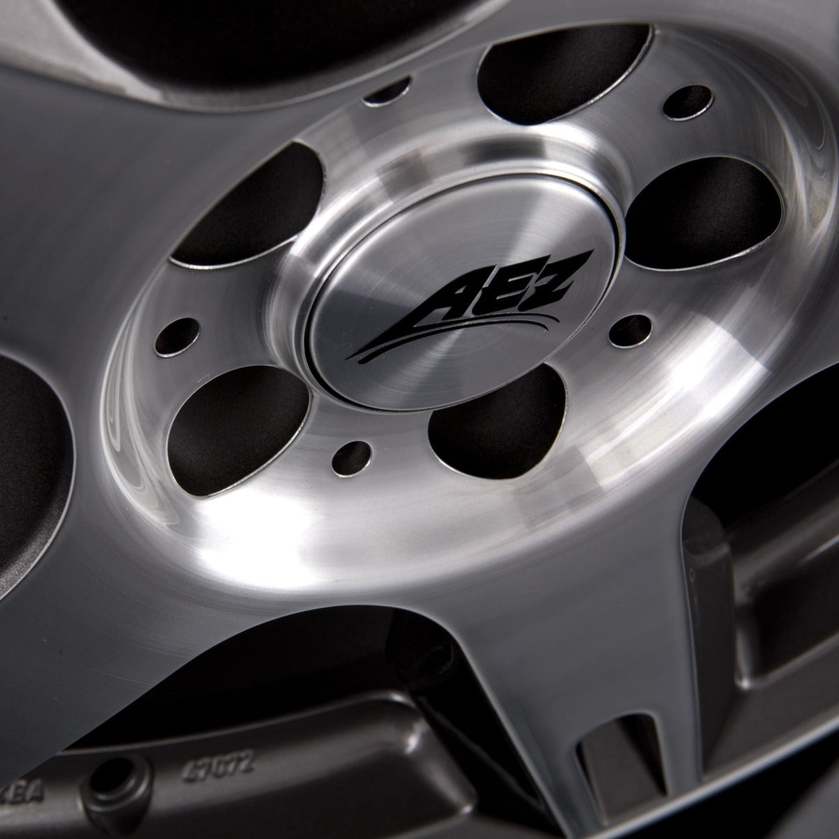 AEZ Tacana Anthrazit Frontpoliert Alufelge 8x18 Zoll ET40 LK 5x112 ML70.1 – Bild 5