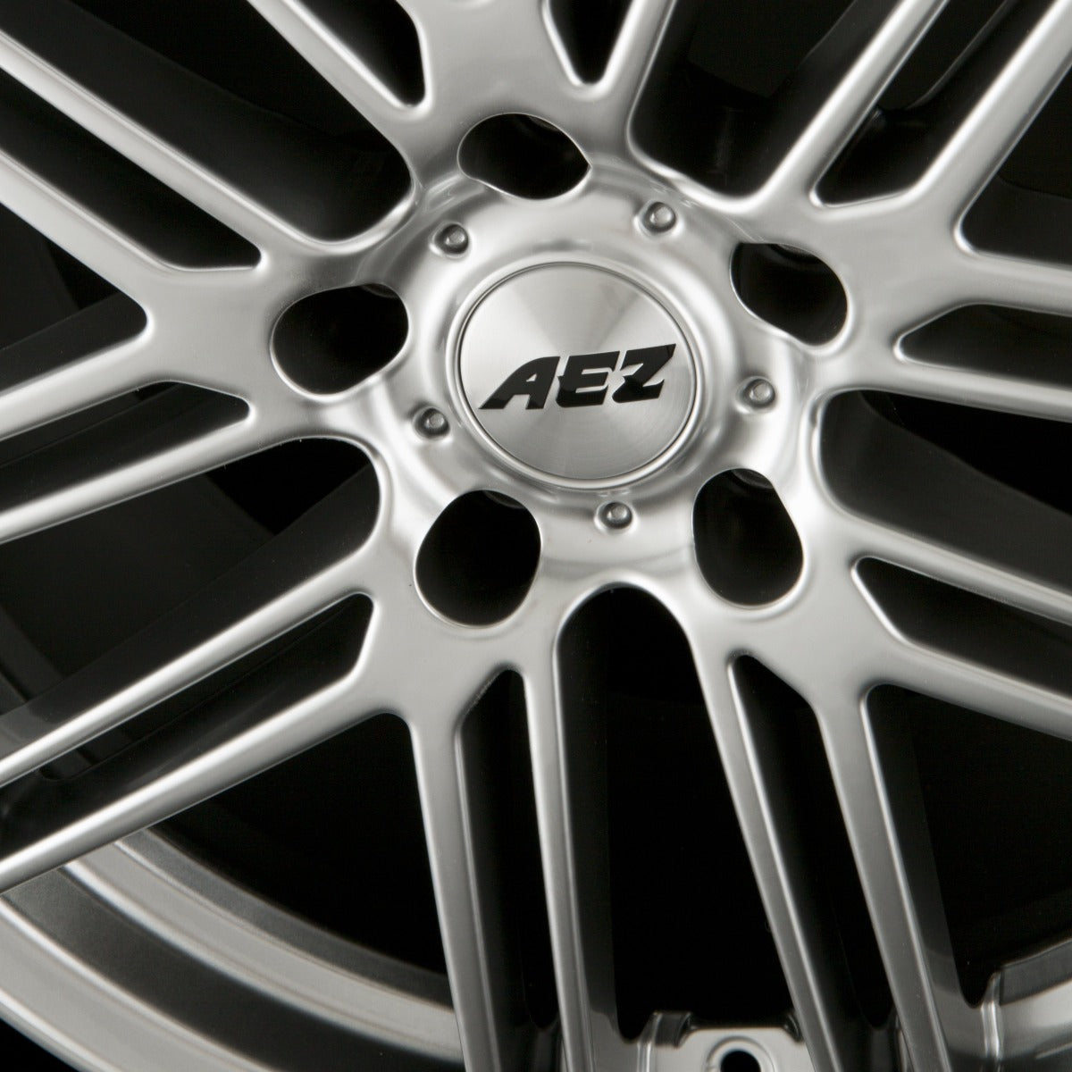 AEZ Cliff High Gloss Alufelge 9x20 Zoll ET40 LK 5x108 ML70.1 – Bild 3