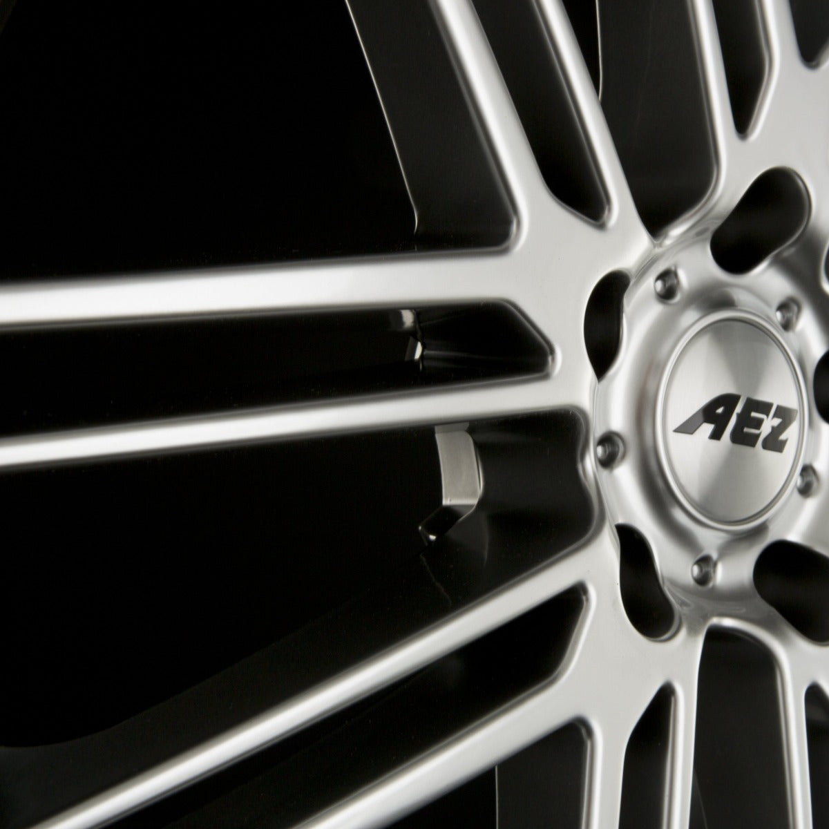 AEZ Cliff High Gloss Alufelge 9x20 Zoll ET40 LK 5x108 ML70.1 – Bild 5