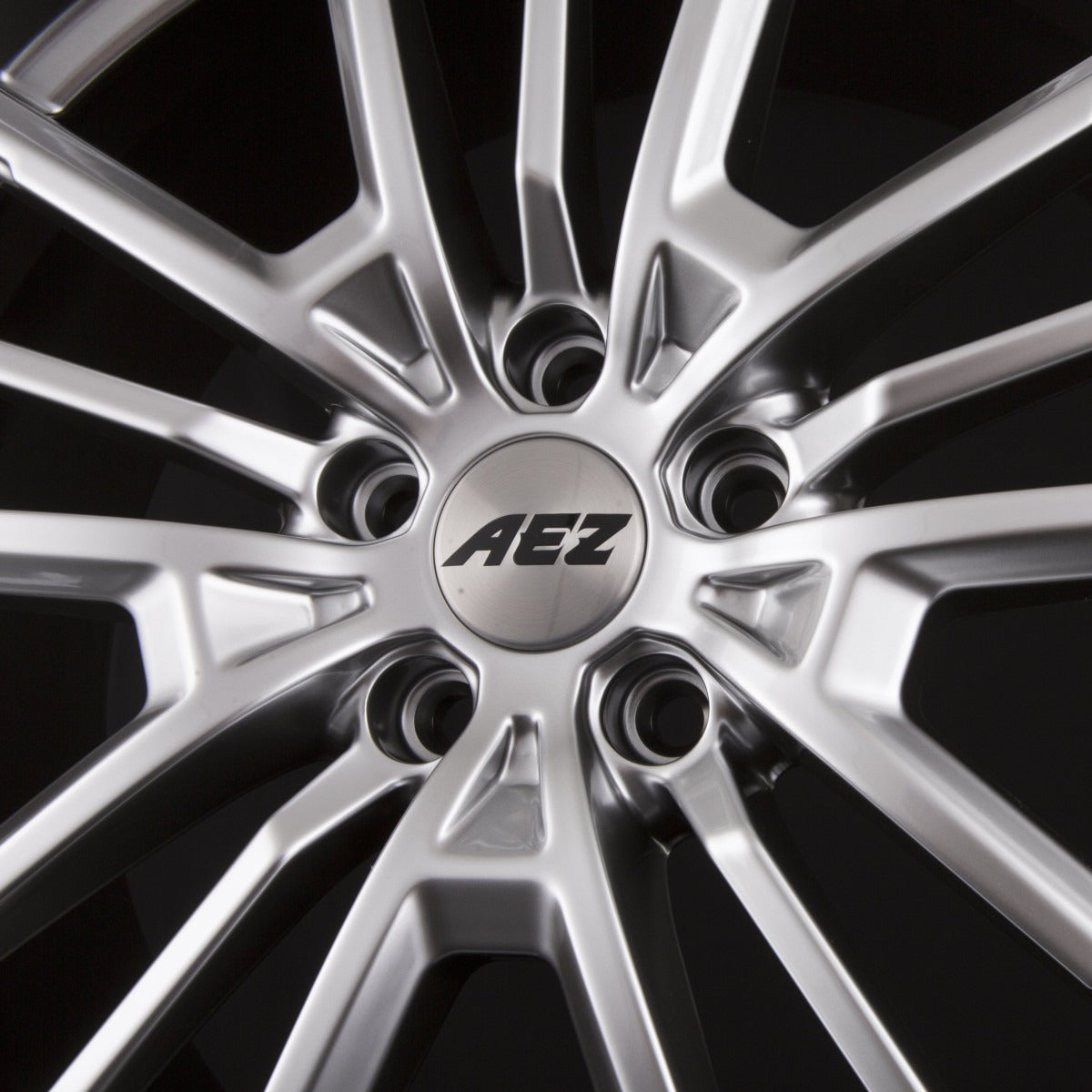 AEZ Kaiman High Gloss Alufelge 8x20 Zoll ET45 LK 5x108 ML70.1 – Bild 4