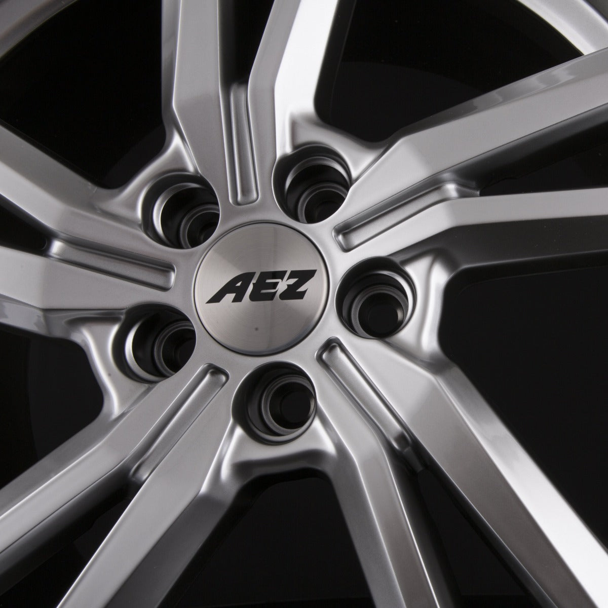 AEZ North High Gloss Alufelge 7.5x18 Zoll ET50.5 LK 5x108 ML63.4 – Bild 4