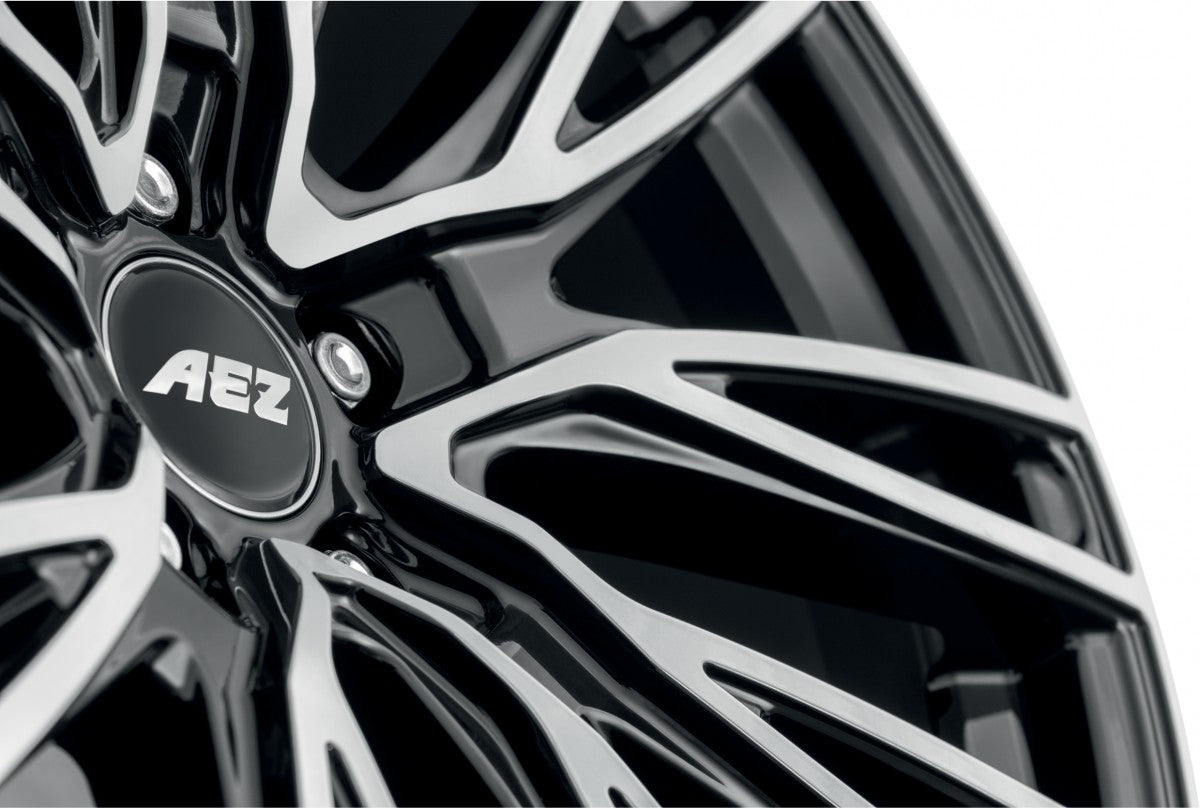 AEZ Seattle black/polished 9.5x22 ET45 - LK5/120 ML72.6