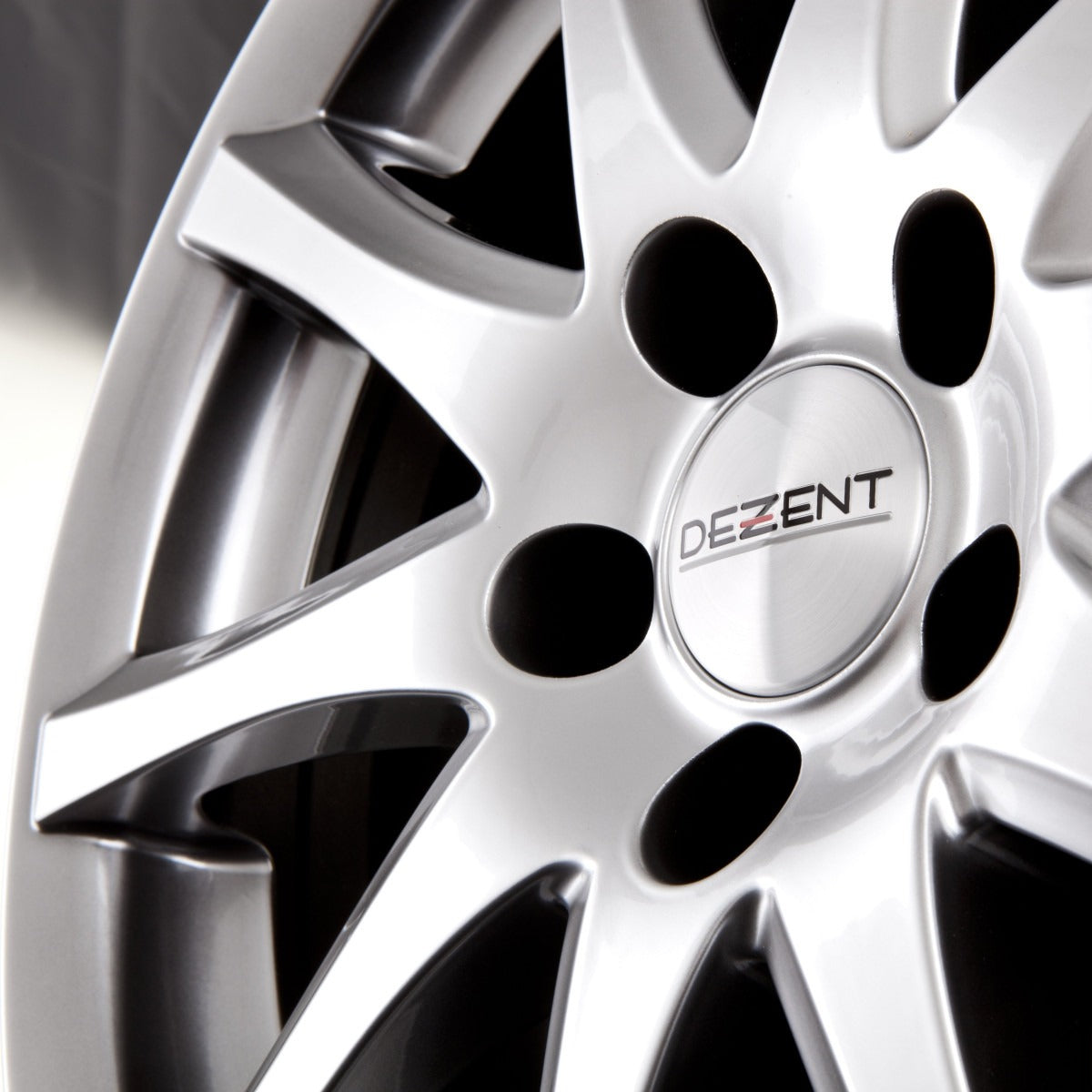 Dezent RM High Gloss Alufelge 7.5x17 Zoll ET48 LK 5x112 ML70.1 – Bild 3