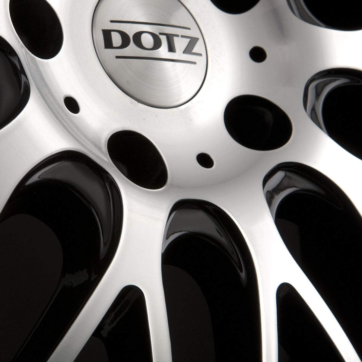 Dotz Mugello Schwarz Glanz Frontpoliert Alufelge 7x16 Zoll ET35 LK 5x105 ML56.6 – Bild 4