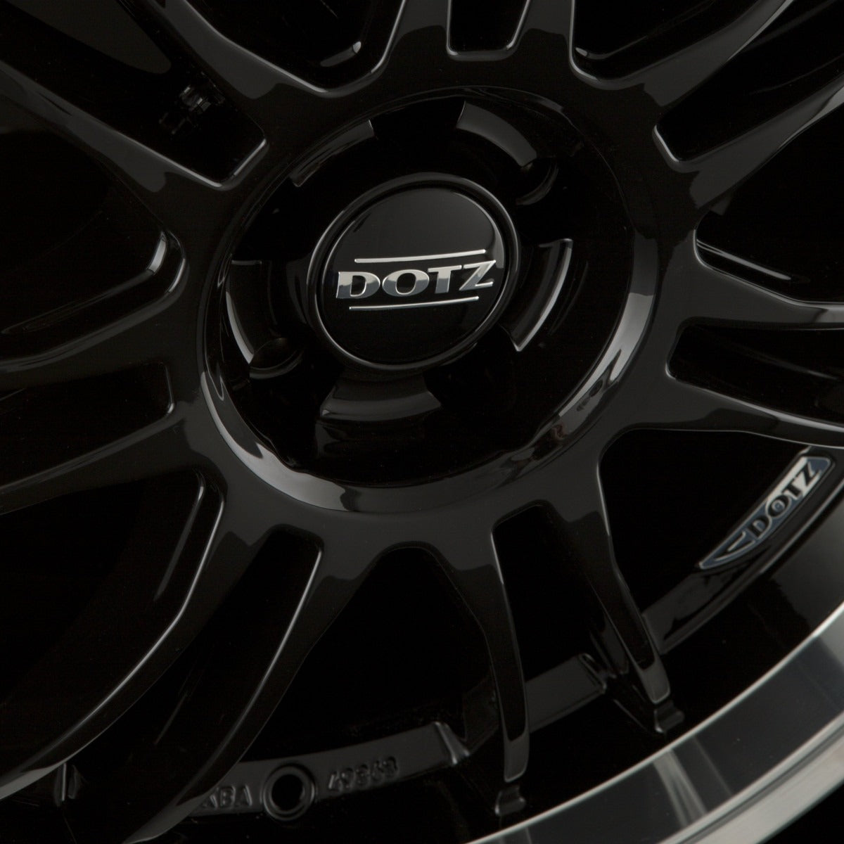 Dotz Shift Black Polished Lip Alufelge 8x18 Zoll ET35 LK 5x112 ML70.1 – Bild 5
