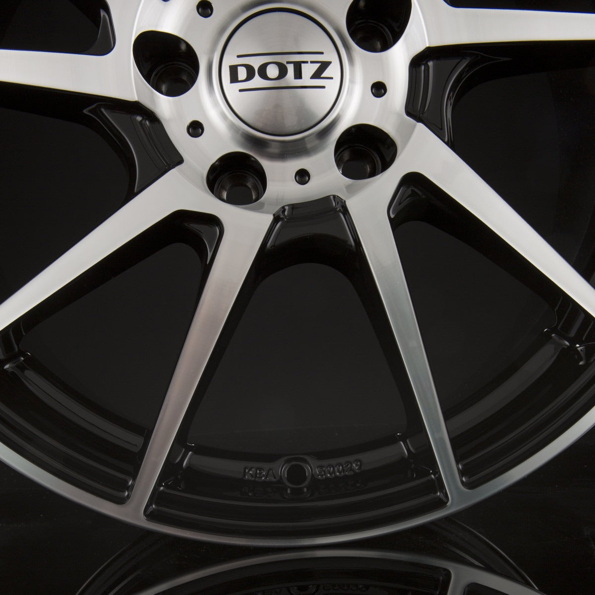Dotz Kendo Black Polished Front Alufelge 7x16 Zoll ET45 LK 4x100 ML60.1 – Bild 4