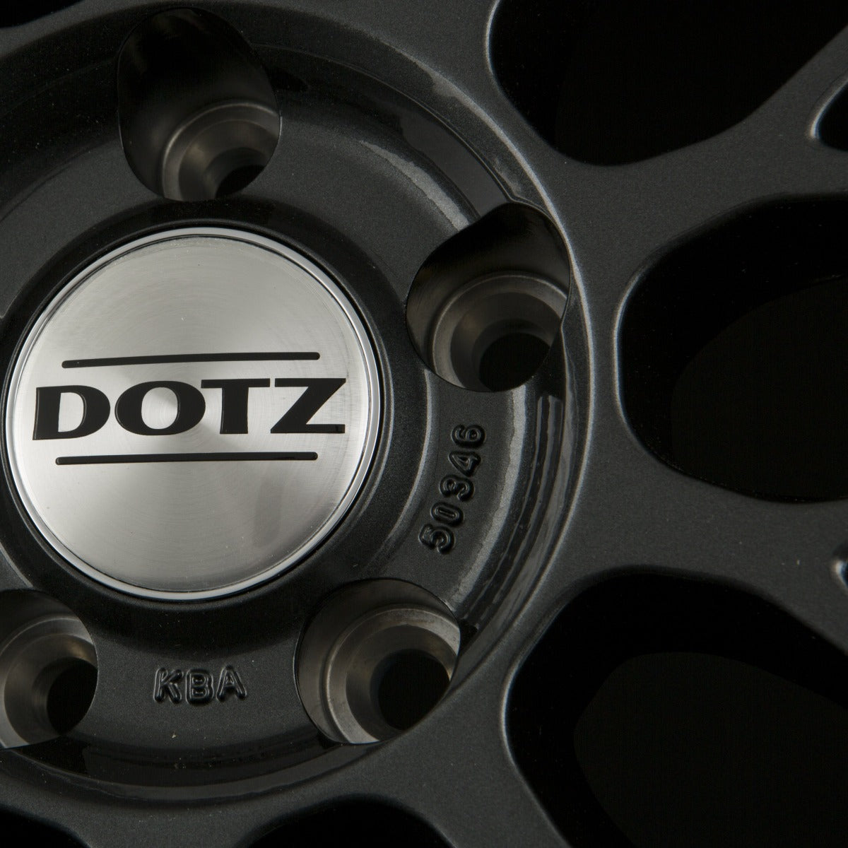 Dotz Revvo DARK - Gunmetal Polished Alufelge 8x18 Zoll ET35 LK 5x112 ML70.1 – Bild 4