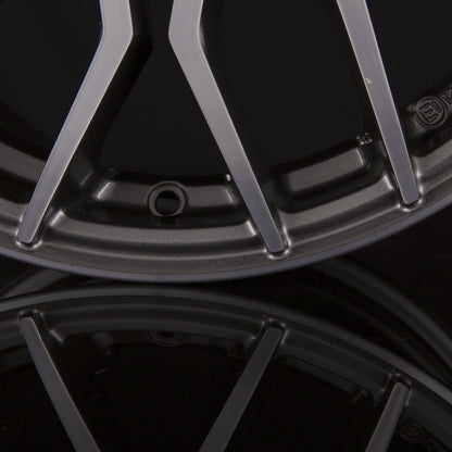 Dotz Limerock DARK - Gunmetal Frontpoliert Alufelge 7x17 Zoll ET44 LK 4x100 ML60.1 – Bild 4
