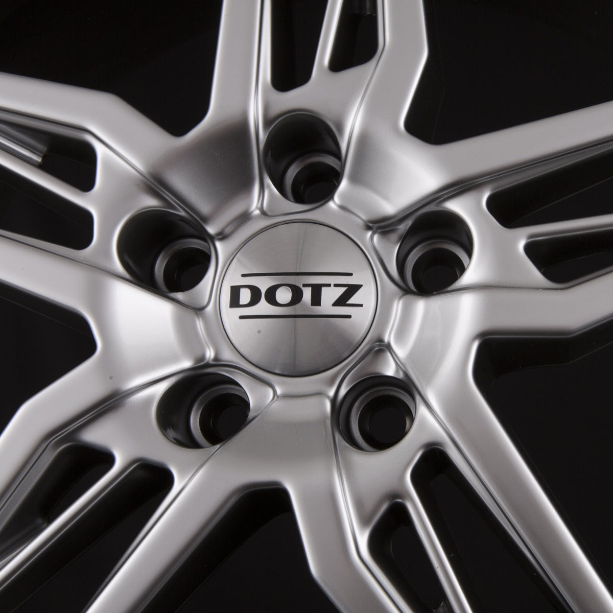 Dotz Interlagos SHINE - High Gloss Alufelge 7.5x18 Zoll ET50 LK 5x114.3 ML71.6 – Bild 4