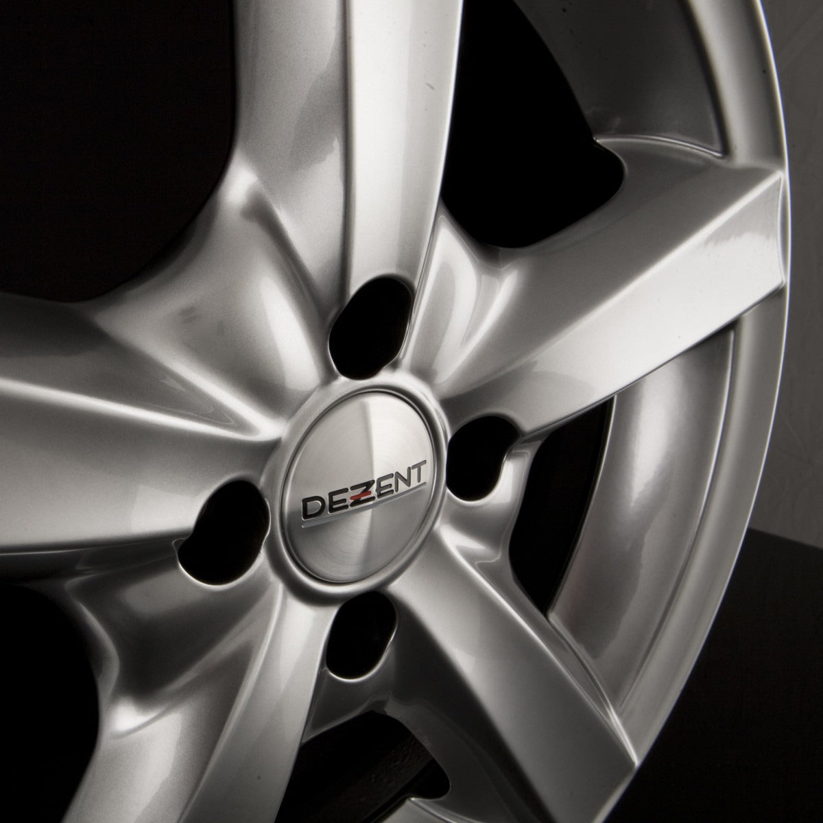 Dezent F High Gloss Alufelge 6.5x15 Zoll ET38 LK 4x108 ML65.1 – Bild 4