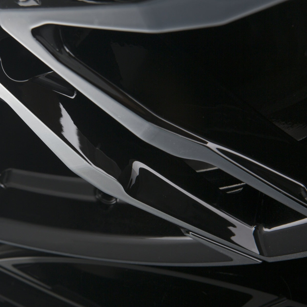 DBV Vienna II schwarz glänzend front poliert Alufelge 8x18 Zoll ET35 LK 5x120 ML72.6 – Bild 5