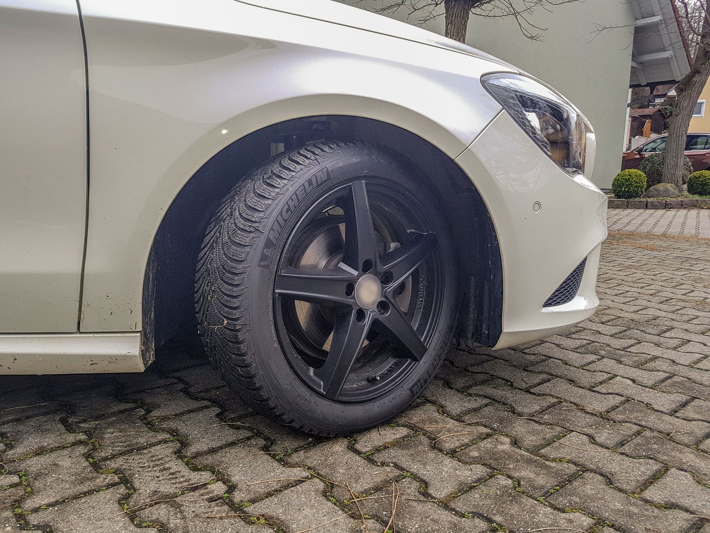 Alutec Raptr racing-schwarz 7.5x17 ET35 - LK5/112 ML70.1