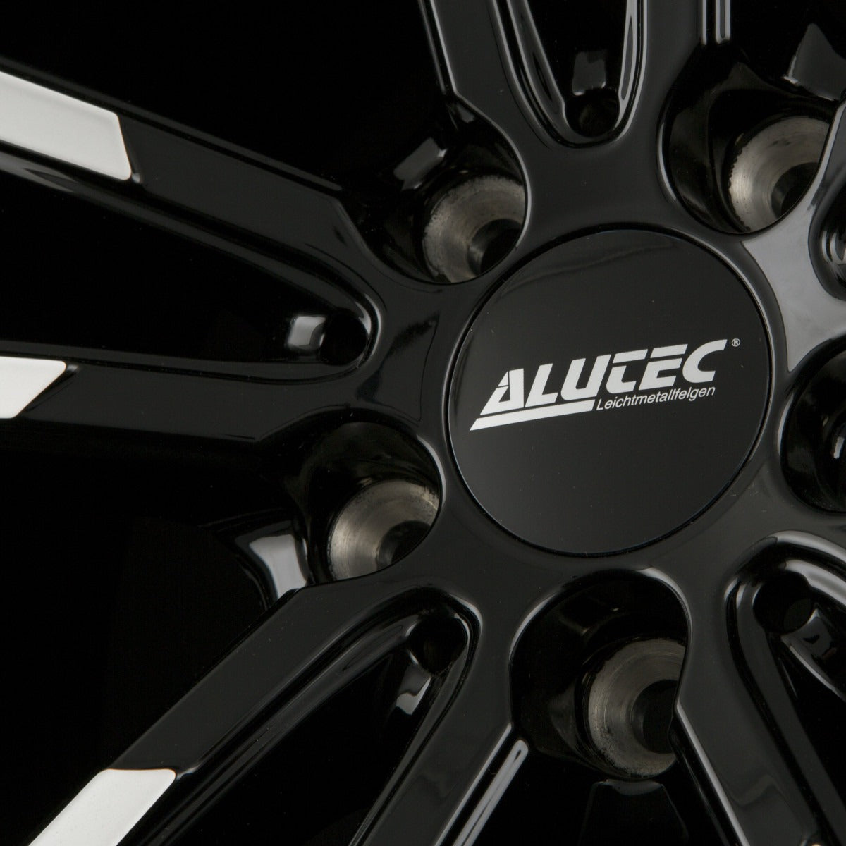 Alutec Drive Diamant-Schwarz Frontpoliert Alufelge 8x18 Zoll ET30 LK 5x112 ML66.6 – Bild 4