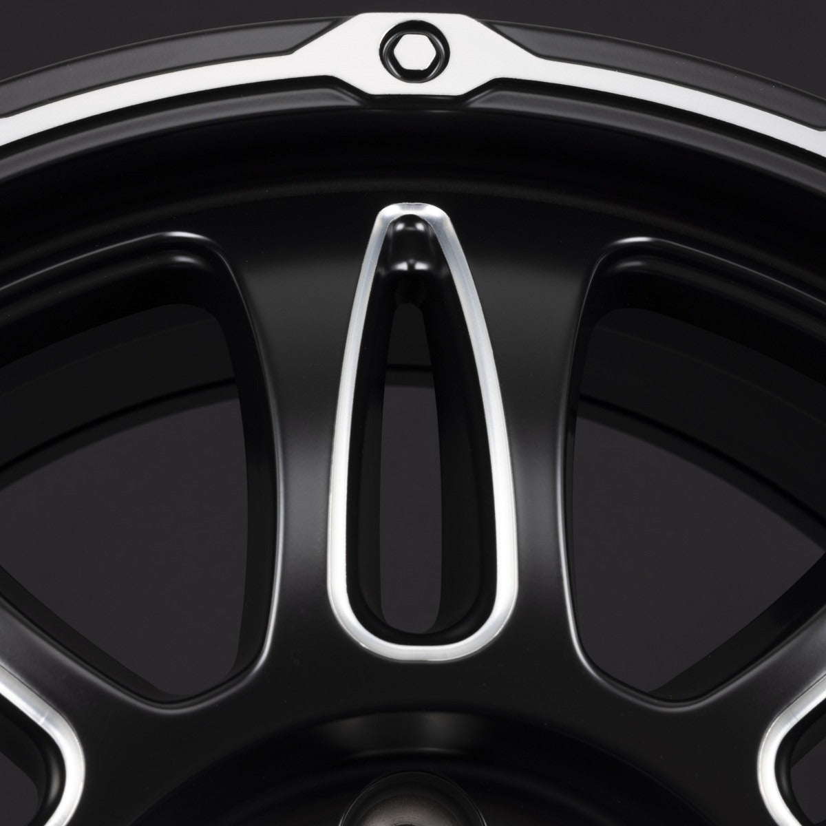 Borbet CW8 Black Rim Window Polished Matt Alufelge 8x18 Zoll ET30 LK 6x139.7 ML100.1 – Bild 5