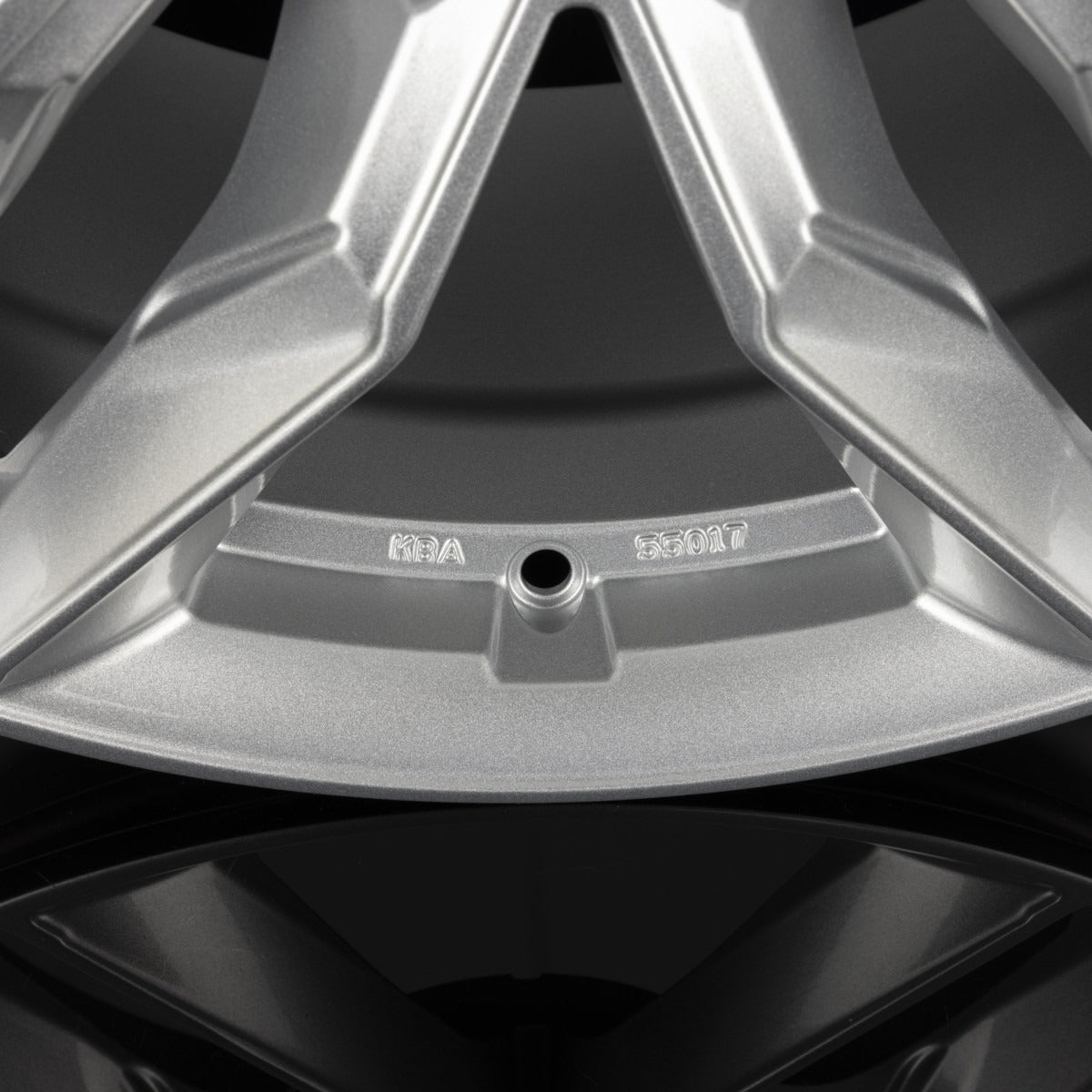 2DRV by WHEELWORLD WH40 Race Silber Lackiert (RS) Alufelge 8.5x19 Zoll ET38 LK 5x112 ML66.6 – Bild 2