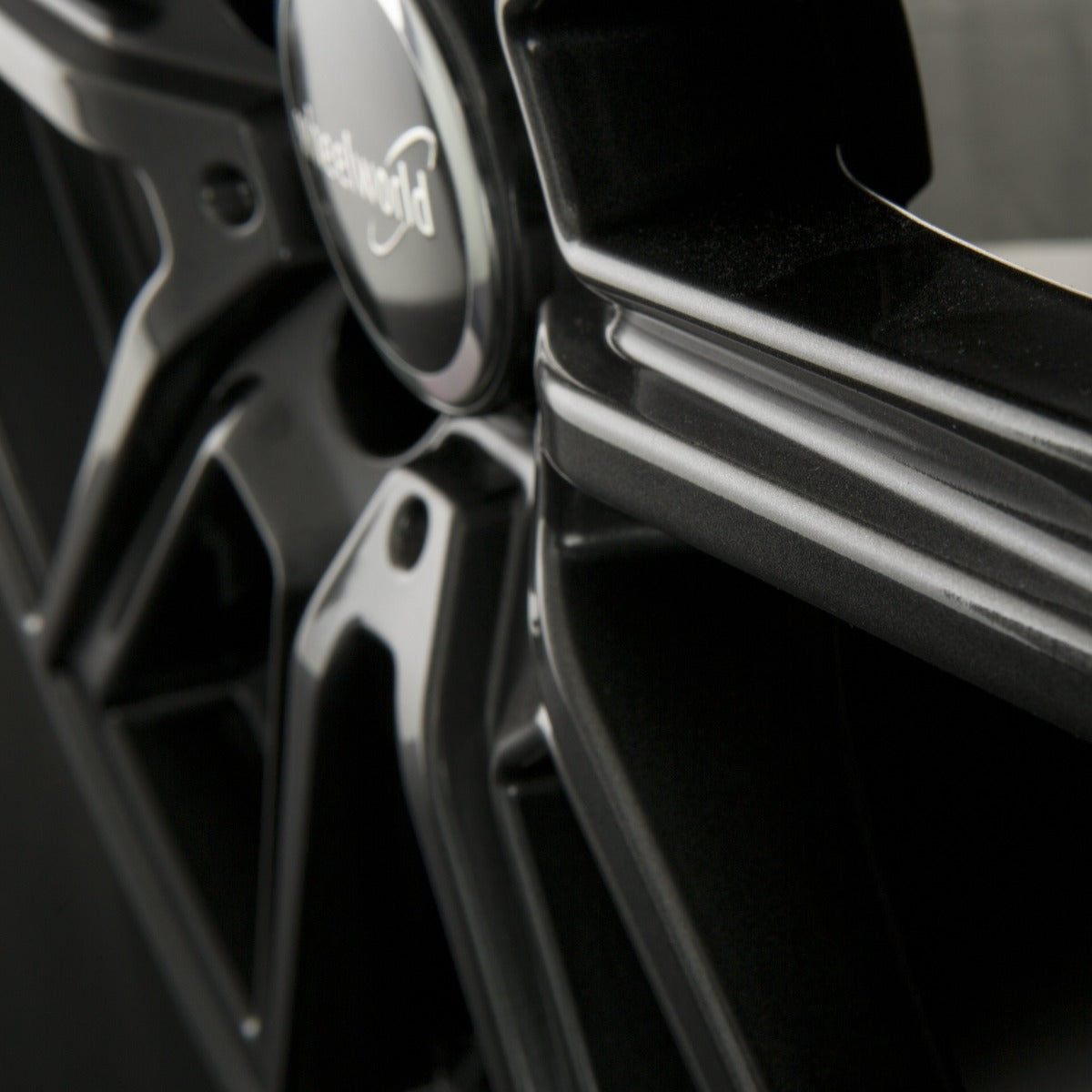 2DRV by WHEELWORLD WH30 Dark Gunmetal Glänzend (DGM+) Alufelge 8x18 Zoll ET35 LK 5x112 ML66.6 – Bild 5