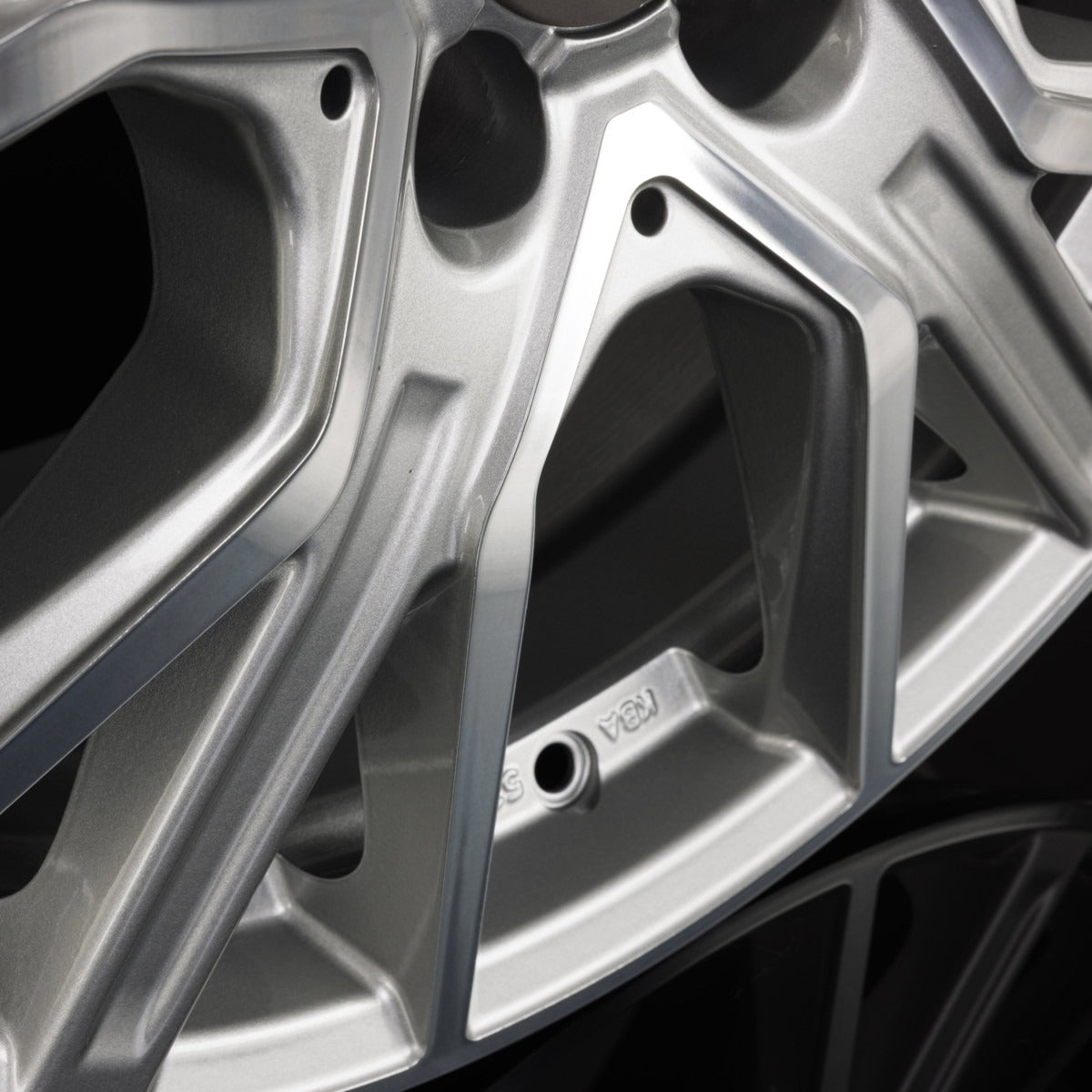 2DRV by WHEELWORLD WH34 Daytona Grau Hochglanzpoliert (DGP+) Alufelge 8.5x19 Zoll ET50 LK 5x120 ML65.1 – Bild 5