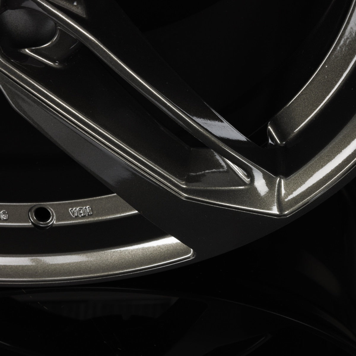2DRV by WHEELWORLD WH36 Dark Gunmetal Lackiert (DGM+) Alufelge 8.5x19 Zoll ET30 LK 5x112 ML66.6 – Bild 3