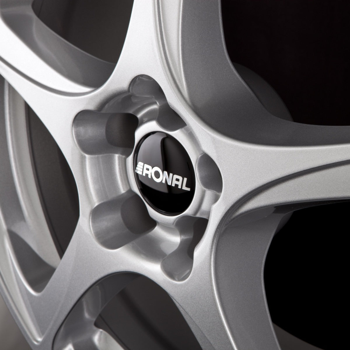 Ronal R53 Kristallsilber Alufelge 6.5x15 Zoll ET45 LK 5x112 ML76