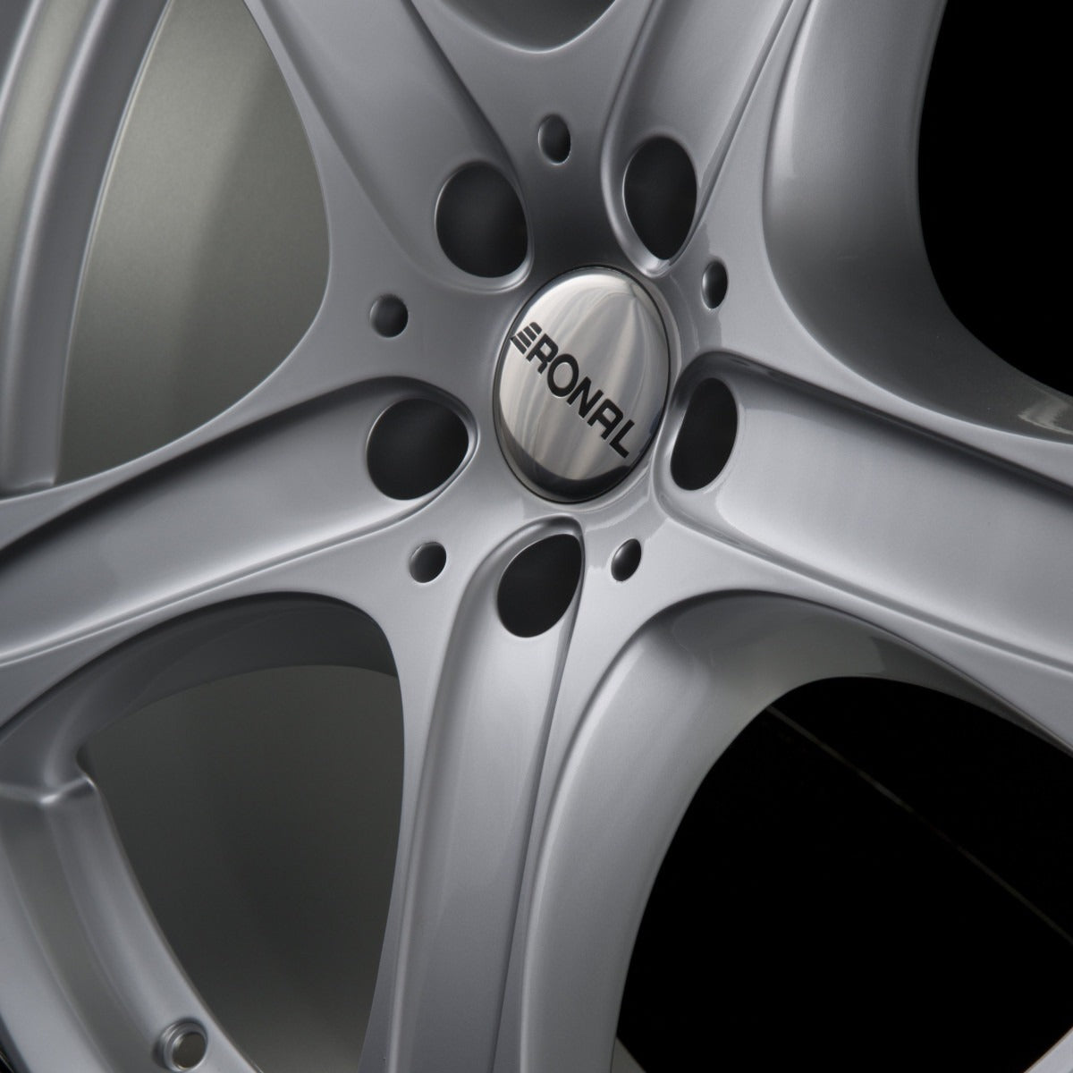 Ronal R55 SUV Kristallsilber Alufelge 8.5x18 Zoll ET38 LK 5x127 ML71.5 – Bild 3