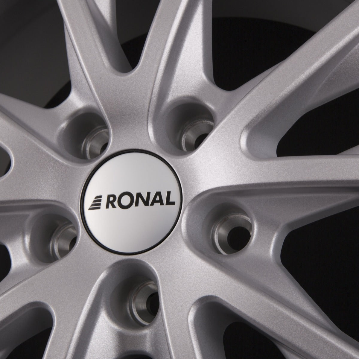 Ronal R61 Kristallsilber-Matt Alufelge 7.5x17 Zoll ET55 LK 5x108 ML63.4 – Bild 3