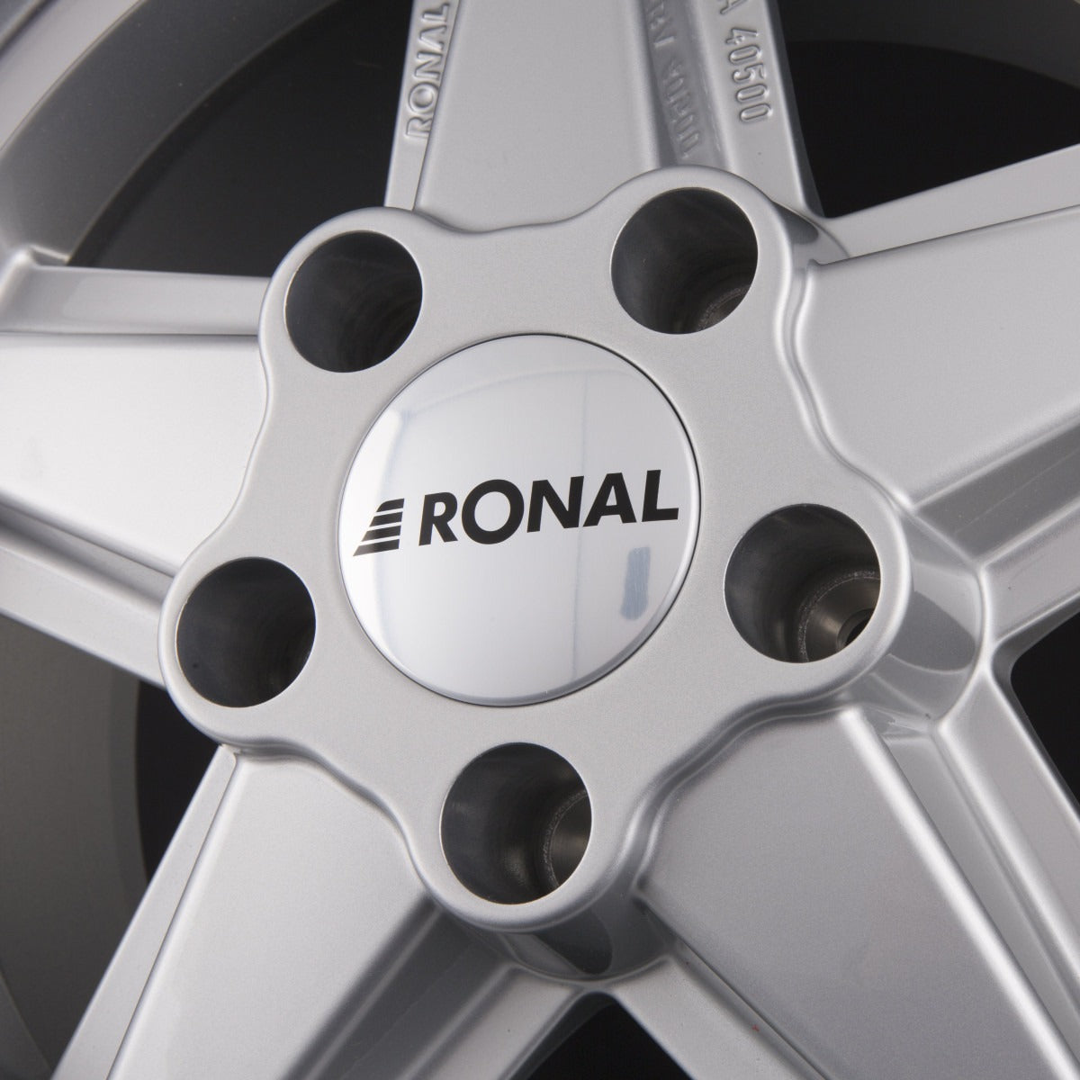 Ronal R9 Silber-Hornkopiert Alufelge 7x16 Zoll ET20 LK 5x120 ML82 – Bild 5
