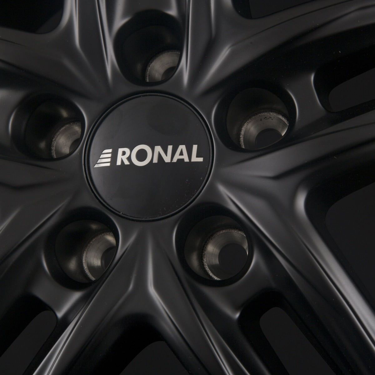 Ronal R65 Jetblack-Matt Alufelge 6.5x16 Zoll ET50 LK 5x108 ML63.4 – Bild 4
