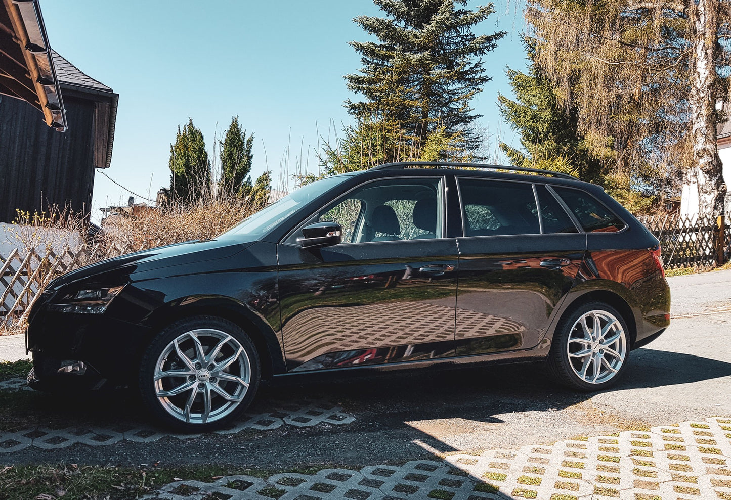 Rial Lucca polar-silber Alufelge 8x19 Zoll ET40 LK 5x112 ML70.1 – Bild 5