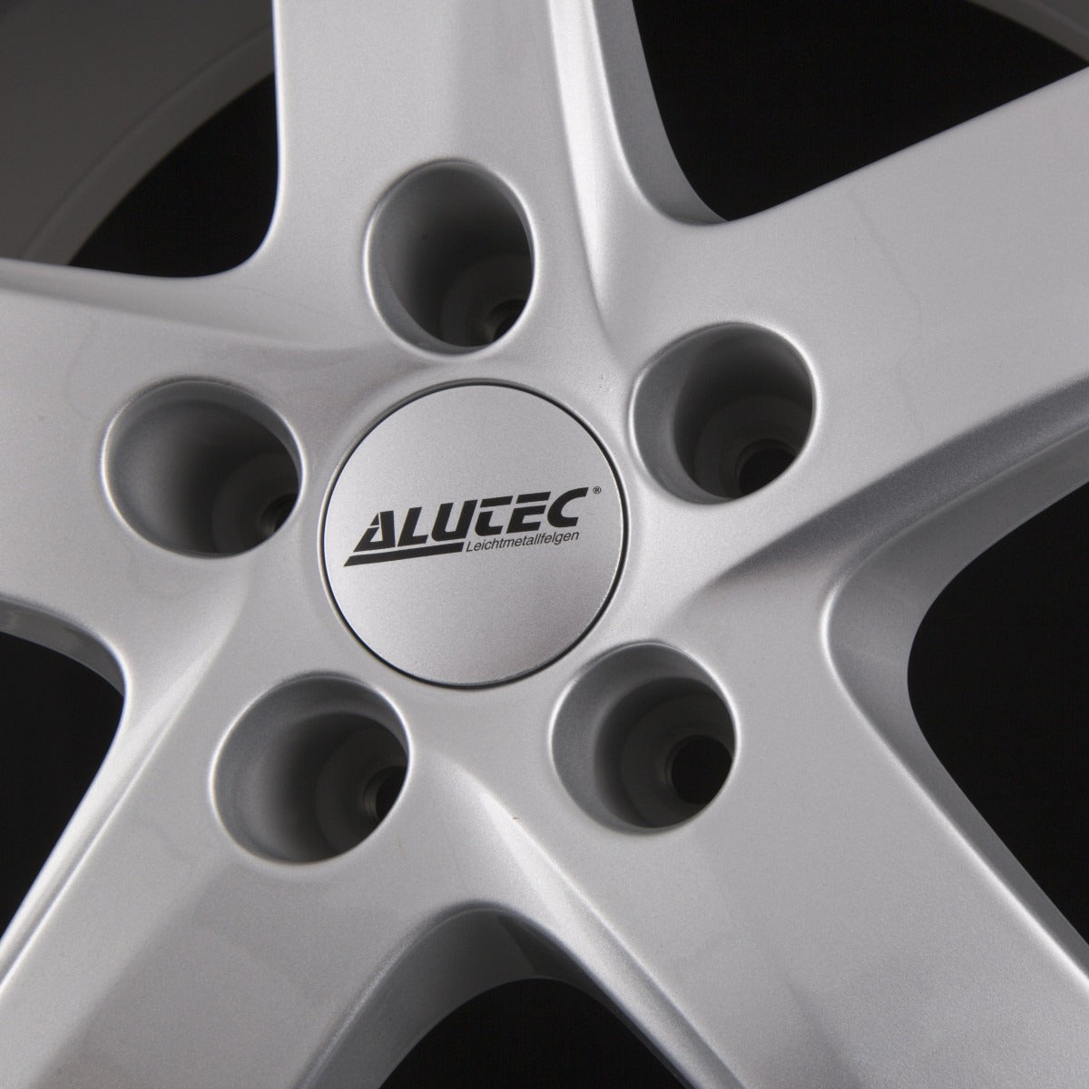 Alutec Freeze polar-silber Alufelge 7.5x17 Zoll ET40 LK 5x112 ML66.5 – Bild 8