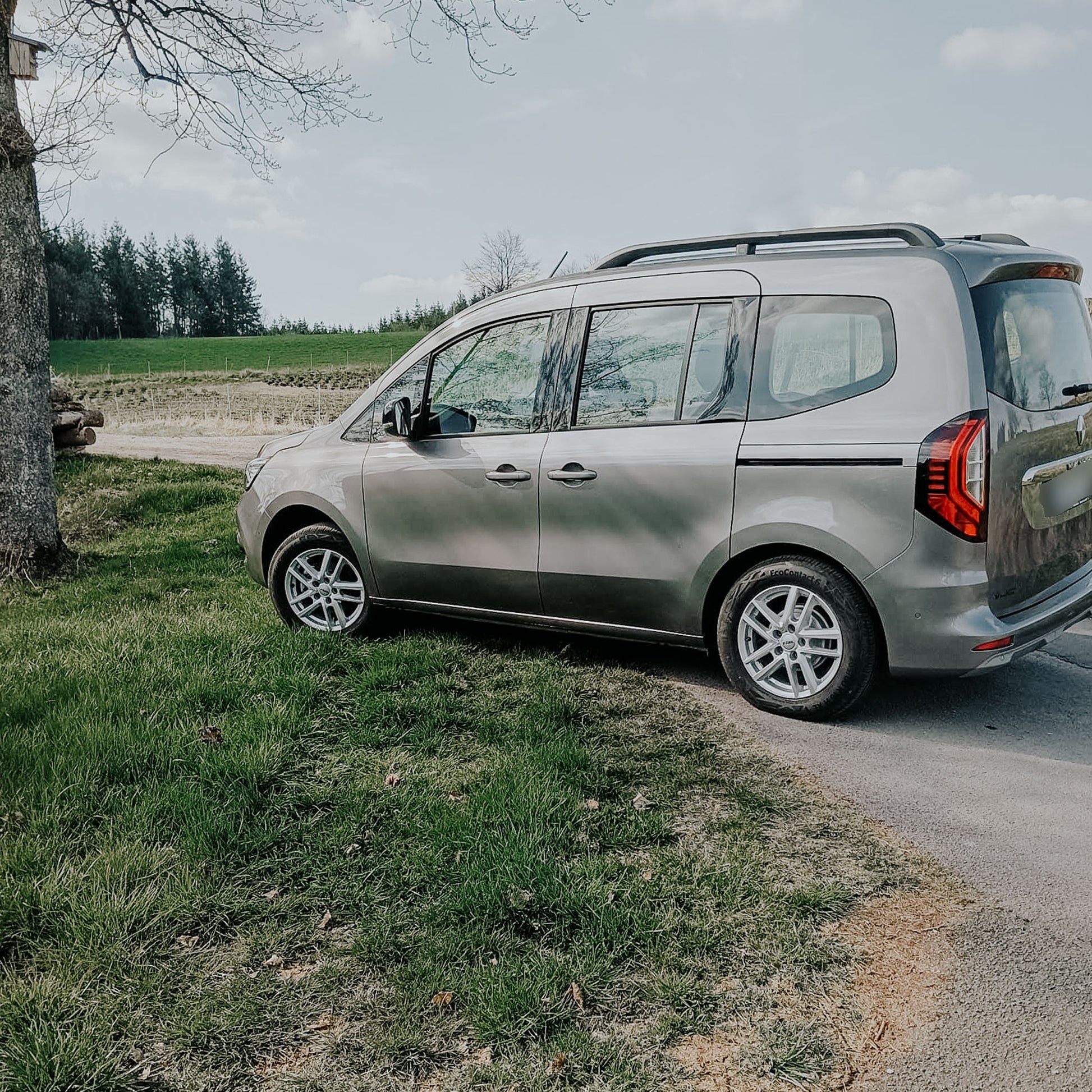 Rial Astorga polar-silver Alufelge 7.5x17 Zoll ET29 LK 5x112 ML66.6 – Bild 5