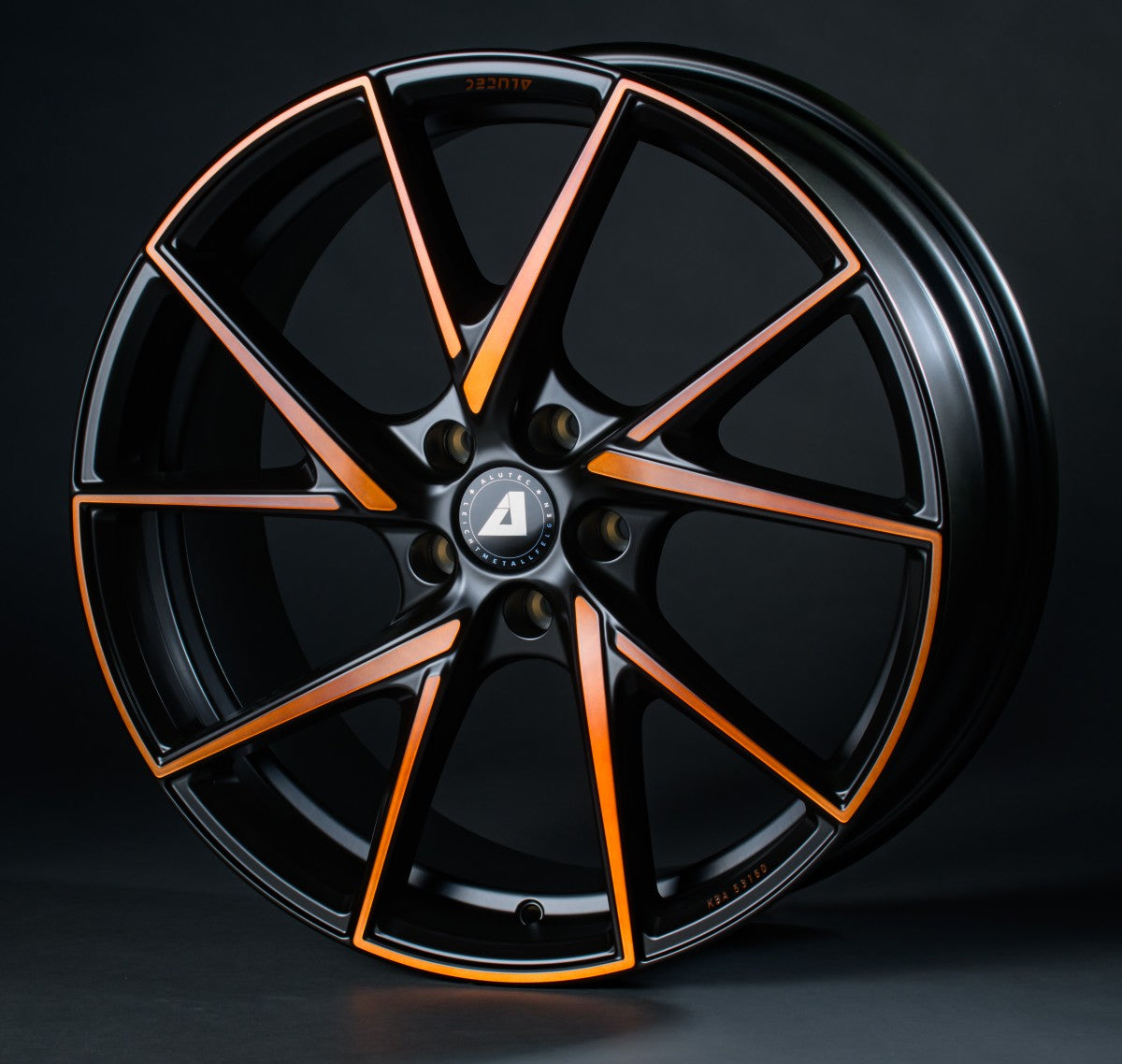 Alutec ADX.01 racing-black copper Alufelge 8.5x20 Zoll ET40 LK 5x114.3 ML70.1 – Bild 5