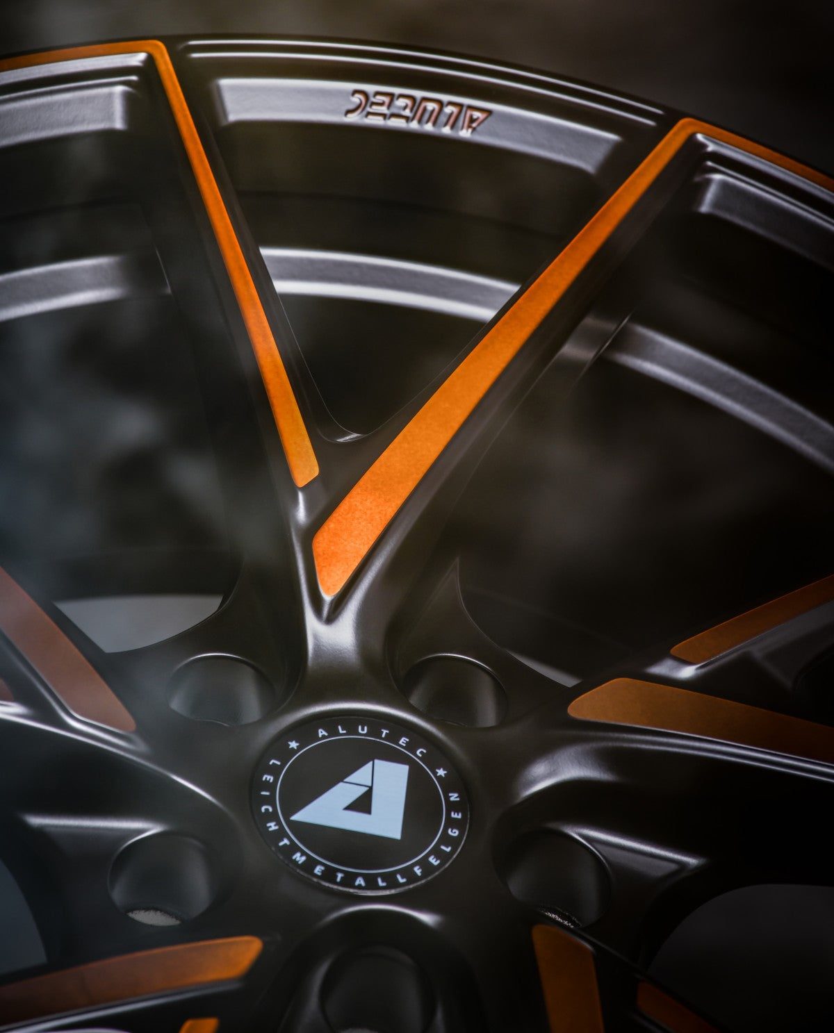 Alutec ADX.01 racing-black copper Alufelge 8.5x20 Zoll ET40 LK 5x114.3 ML70.1 – Bild 7