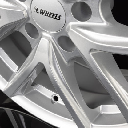 itWheels Mira Gloss Silver Alufelge 8x20 Zoll ET47 LK 5x112 ML70.1 – Bild 5