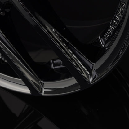 itWheels Mira Gloss Black Alufelge 8x20 Zoll ET50 LK 5x114.3 ML67.1 – Bild 4