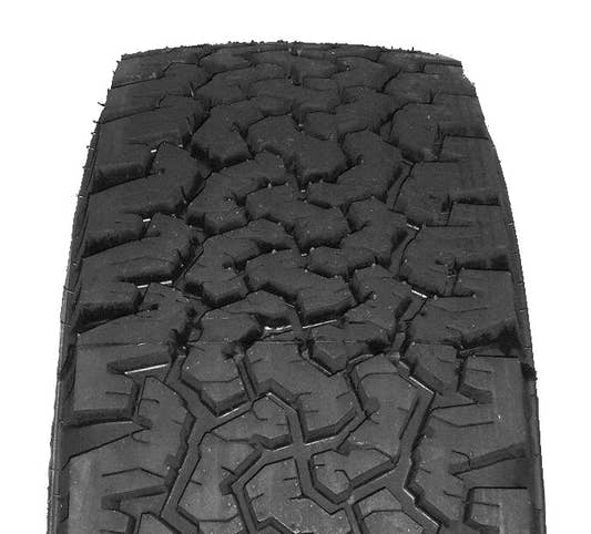 Pneus Ovada BFP 215/75 R15 109/107T Sommer