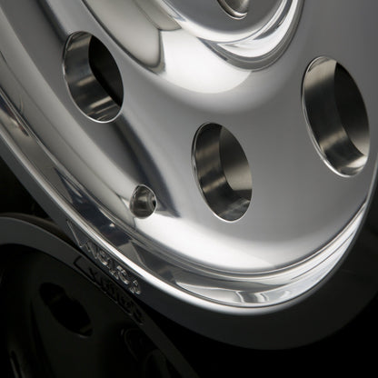 DELTA 4x4 Legacy Forged Polished - Alu Poliert ohne Klarlack Alufelge 8x16 Zoll ET25 LK 5x120 ML65.1 – Bild 3