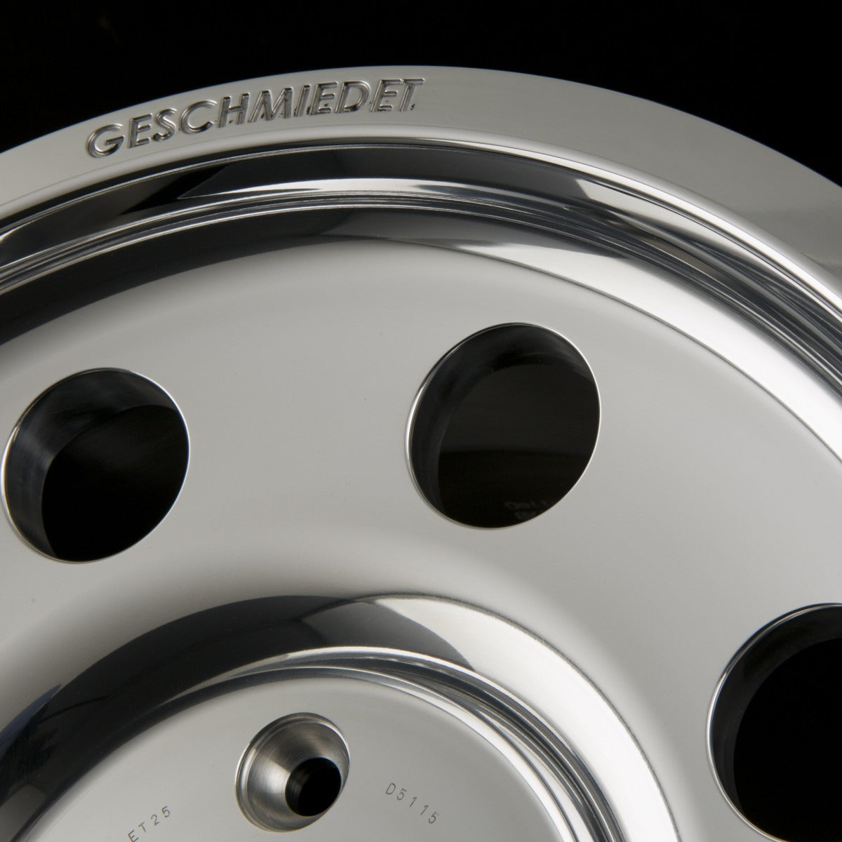 DELTA 4x4 Legacy Forged Polished - Alu Poliert ohne Klarlack Alufelge 8x16 Zoll ET25 LK 5x120 ML65.1 – Bild 5