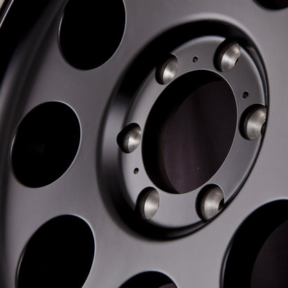DELTA 4x4 Klassik Black Matt Alufelge 8x17 Zoll ET40 LK 6x139.7 ML93.1 – Bild 3