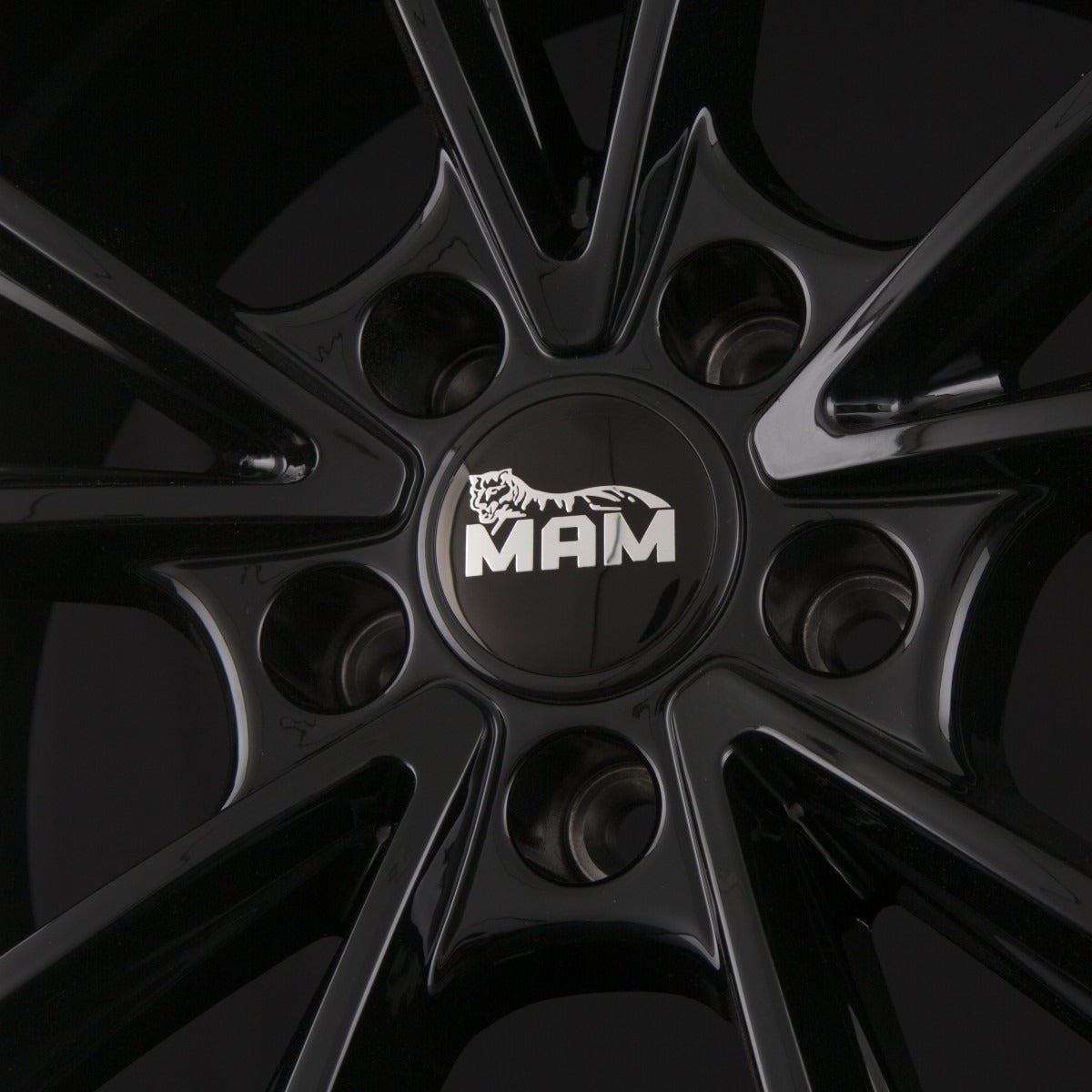 MAM A5 black painted Alufelge 8x18 Zoll ET45 LK 5x112 ML66.6 – Bild 6