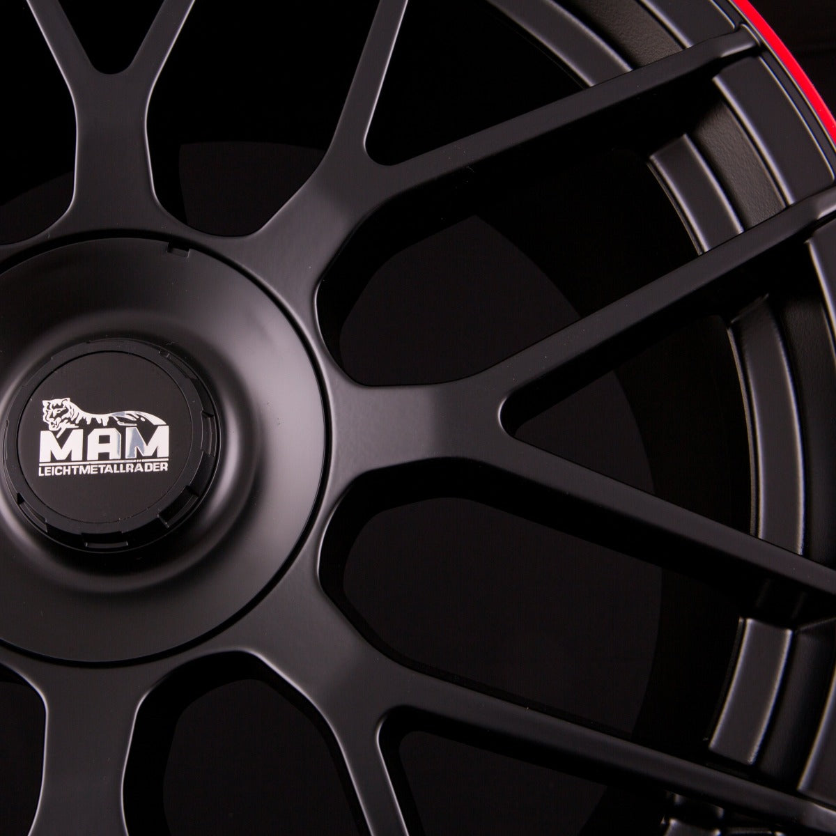 MAM GT1 Matt Black Lip Red (MBLR) Alufelge 9.5x19 Zoll ET42 LK 5x112 ML66.6 – Bild 5