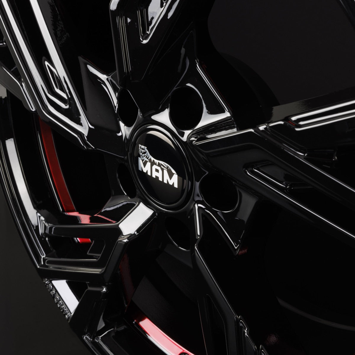 MAM RS5 black painted red inside Alufelge 8.5x19 Zoll ET45 LK 5x112 ML72.6 – Bild 5