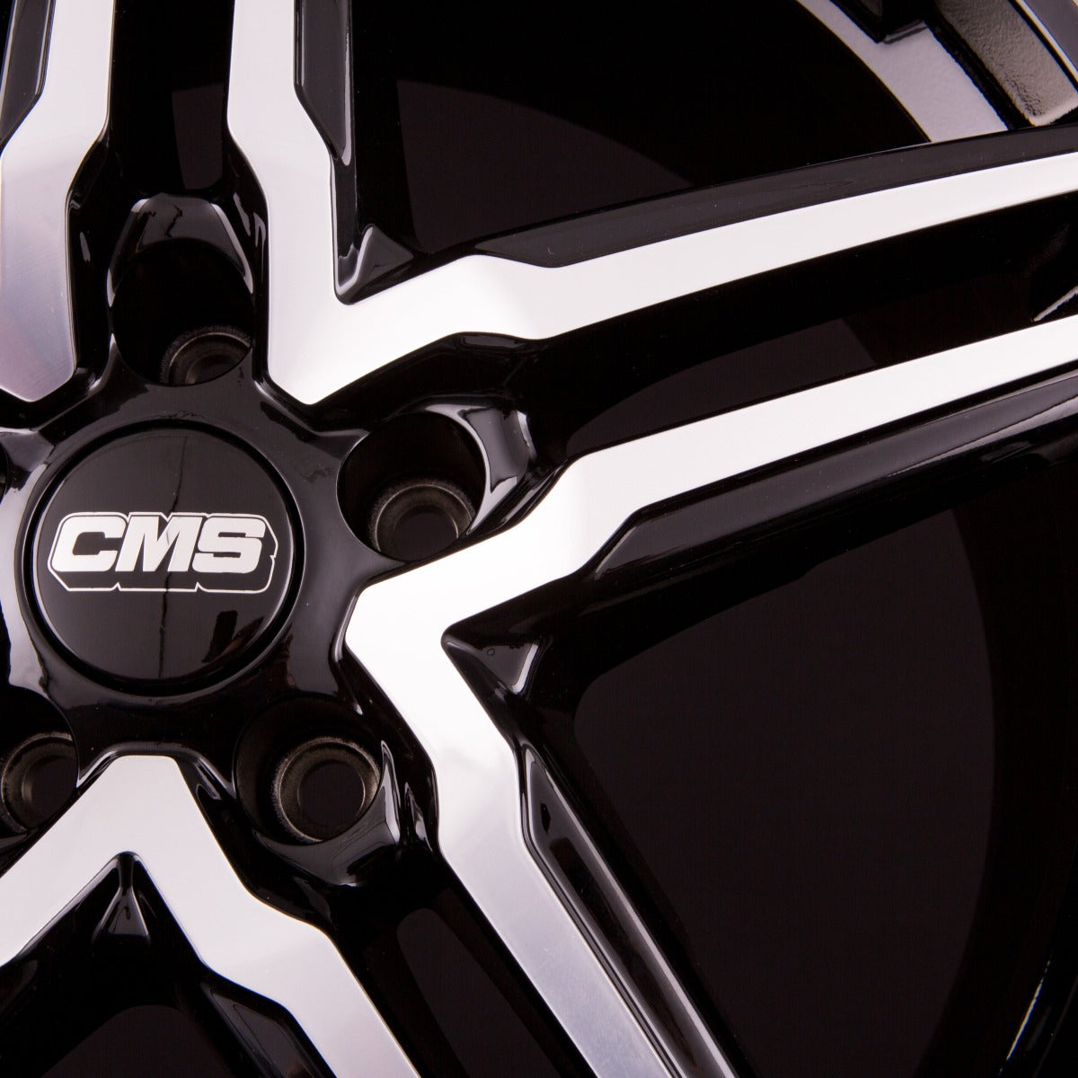 CMS C29 DB Diamant Schwarz Glanz Alufelge 8x18 Zoll ET50 LK 5x114.3 ML67.1 – Bild 4