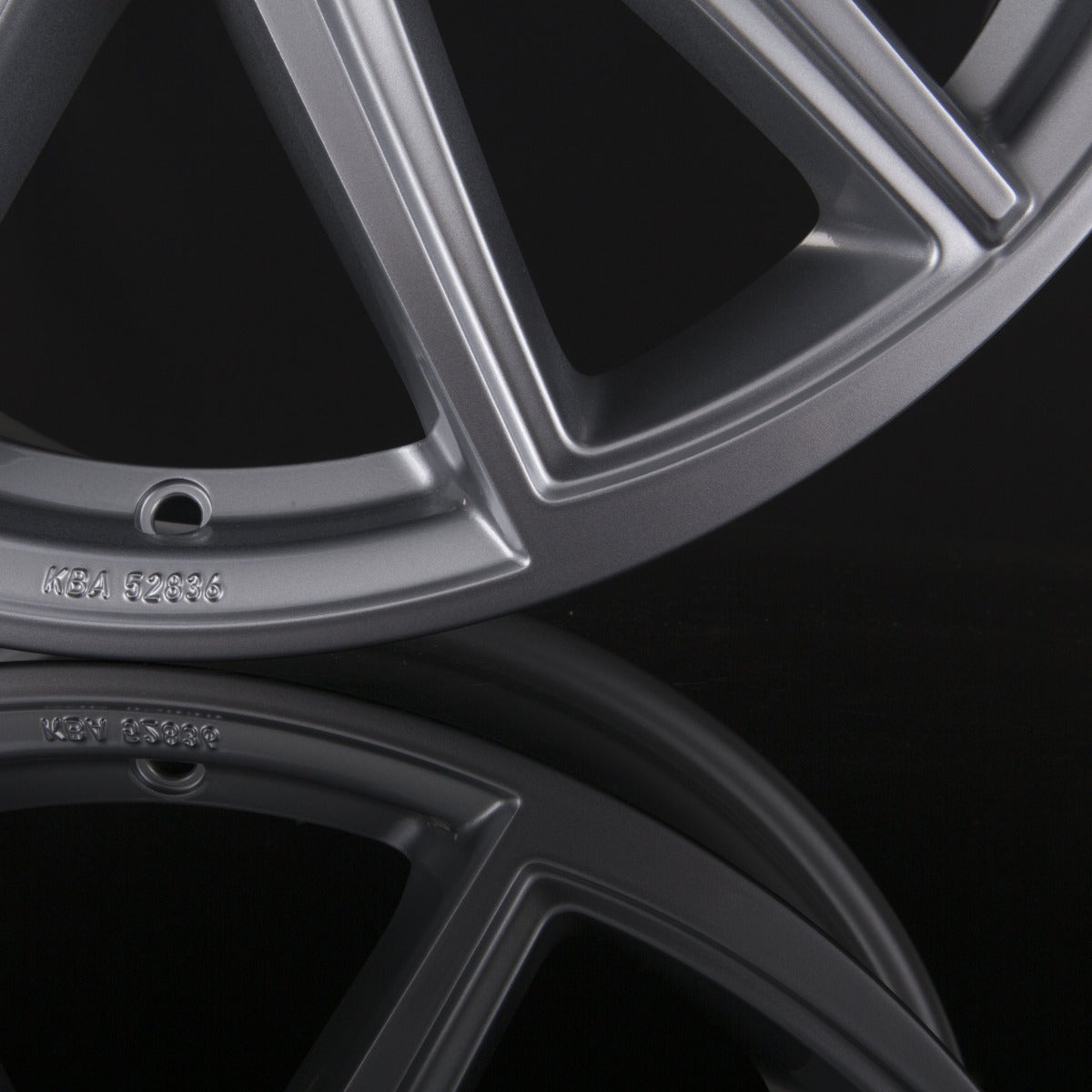 CMS C30 SR Racing Silber Alufelge 8x18 Zoll ET45 LK 5x114.3 ML66.1 – Bild 3