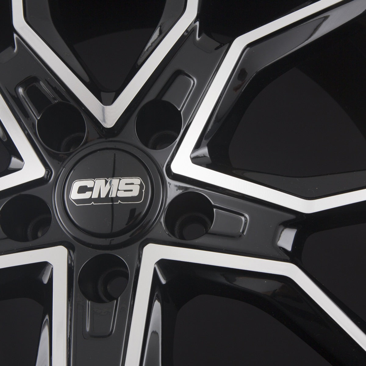 CMS C33 DB Diamond Black Alufelge 8x18 Zoll ET48 LK 5x108 ML65.1 – Bild 4