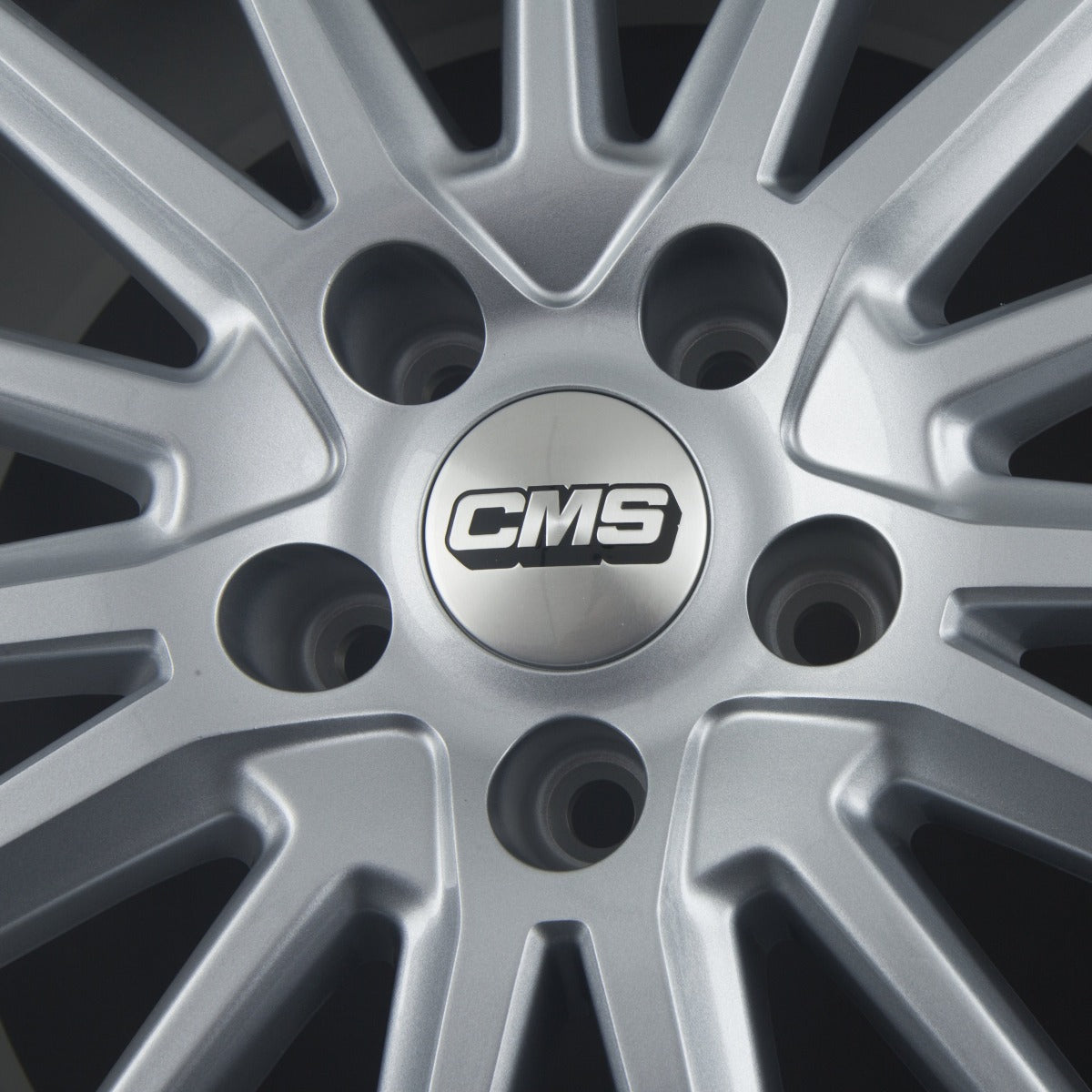 CMS C23 SR Racing Silber Alufelge 8x19 Zoll ET30 LK 5x112 ML66.6 – Bild 4