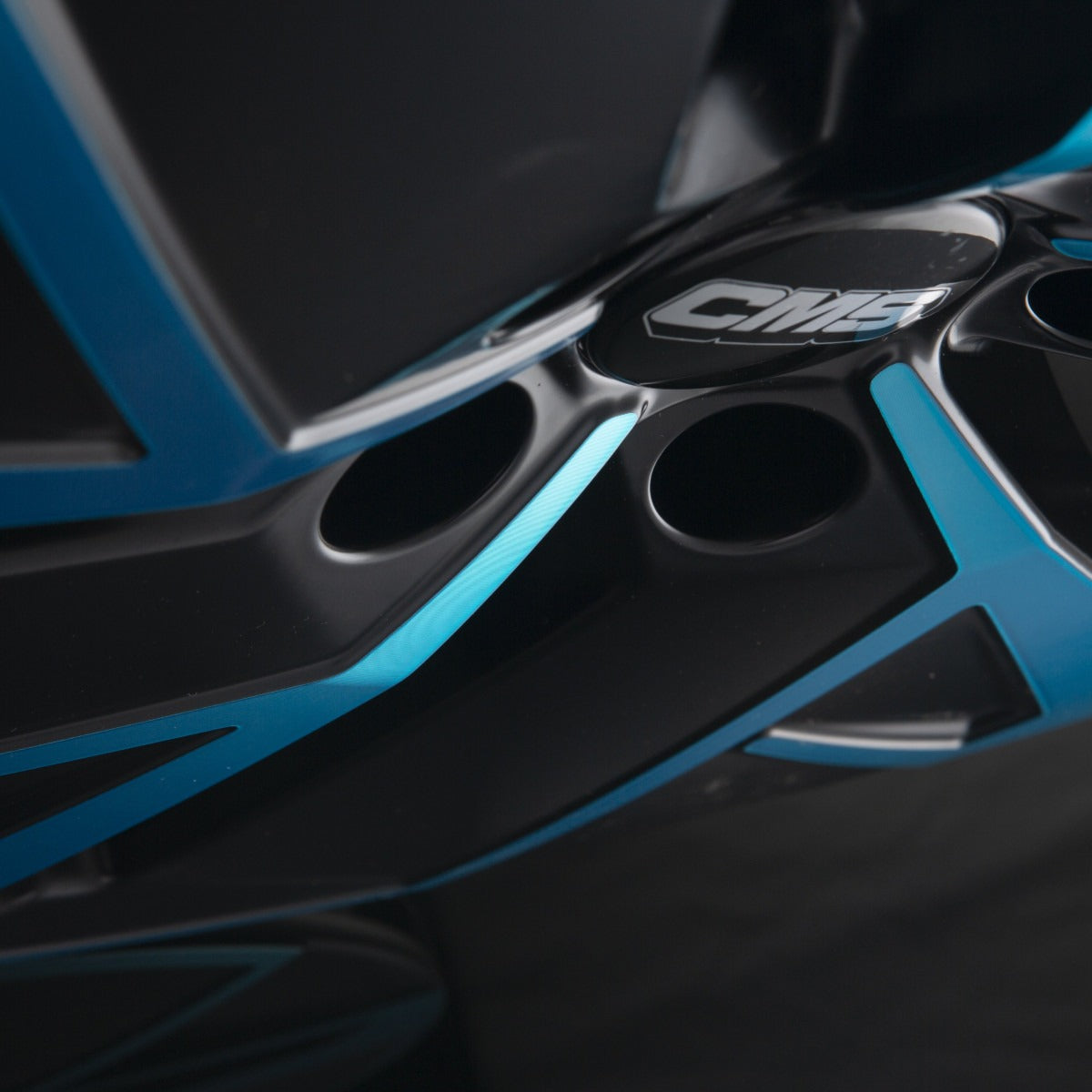 CMS C32-Aero diamond black blue Alufelge 8x19 Zoll ET34 LK 5x112 ML66.5 – Bild 6