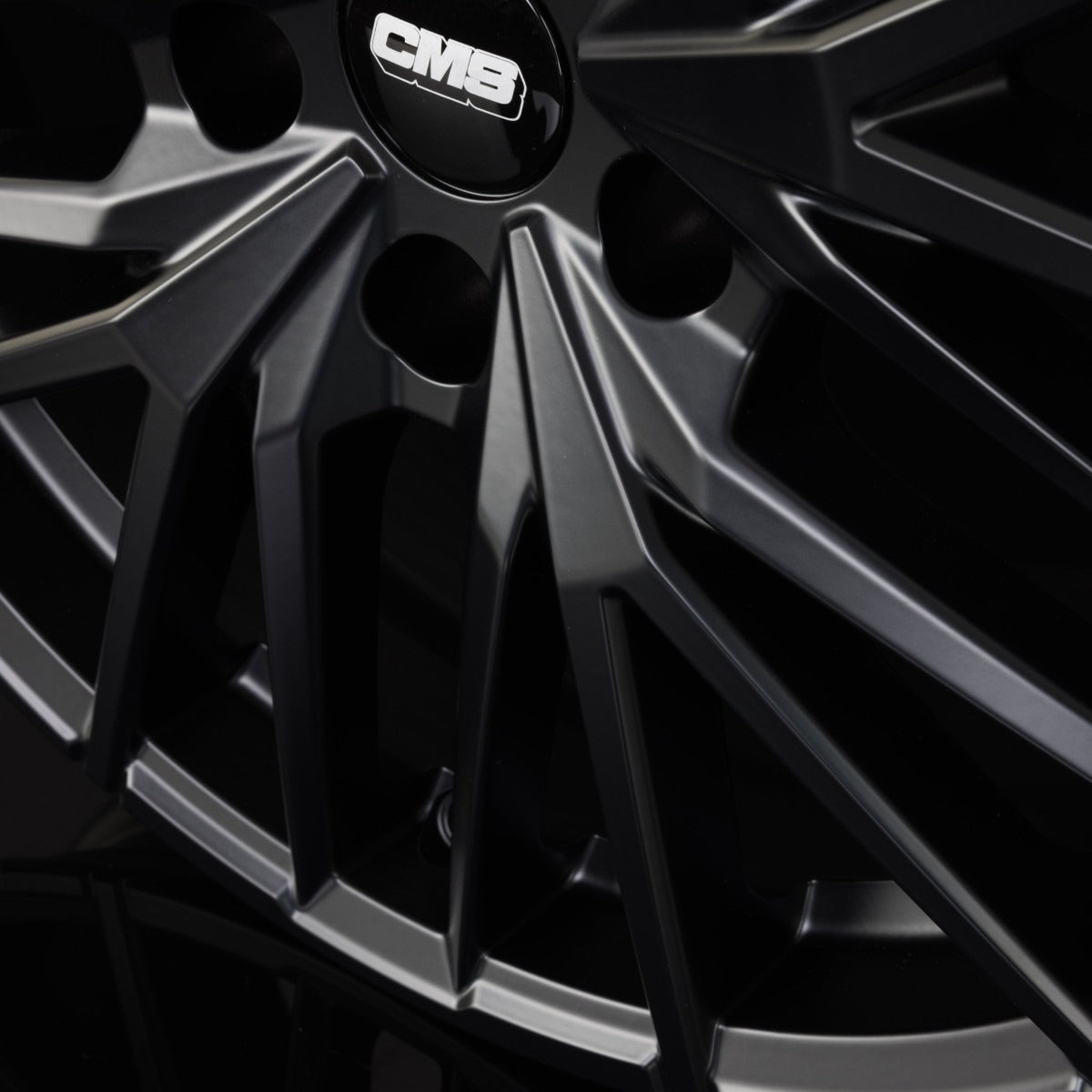CMS C36 matt black Alufelge 8x18 Zoll ET37 LK 5x114.3 ML67.2 – Bild 7