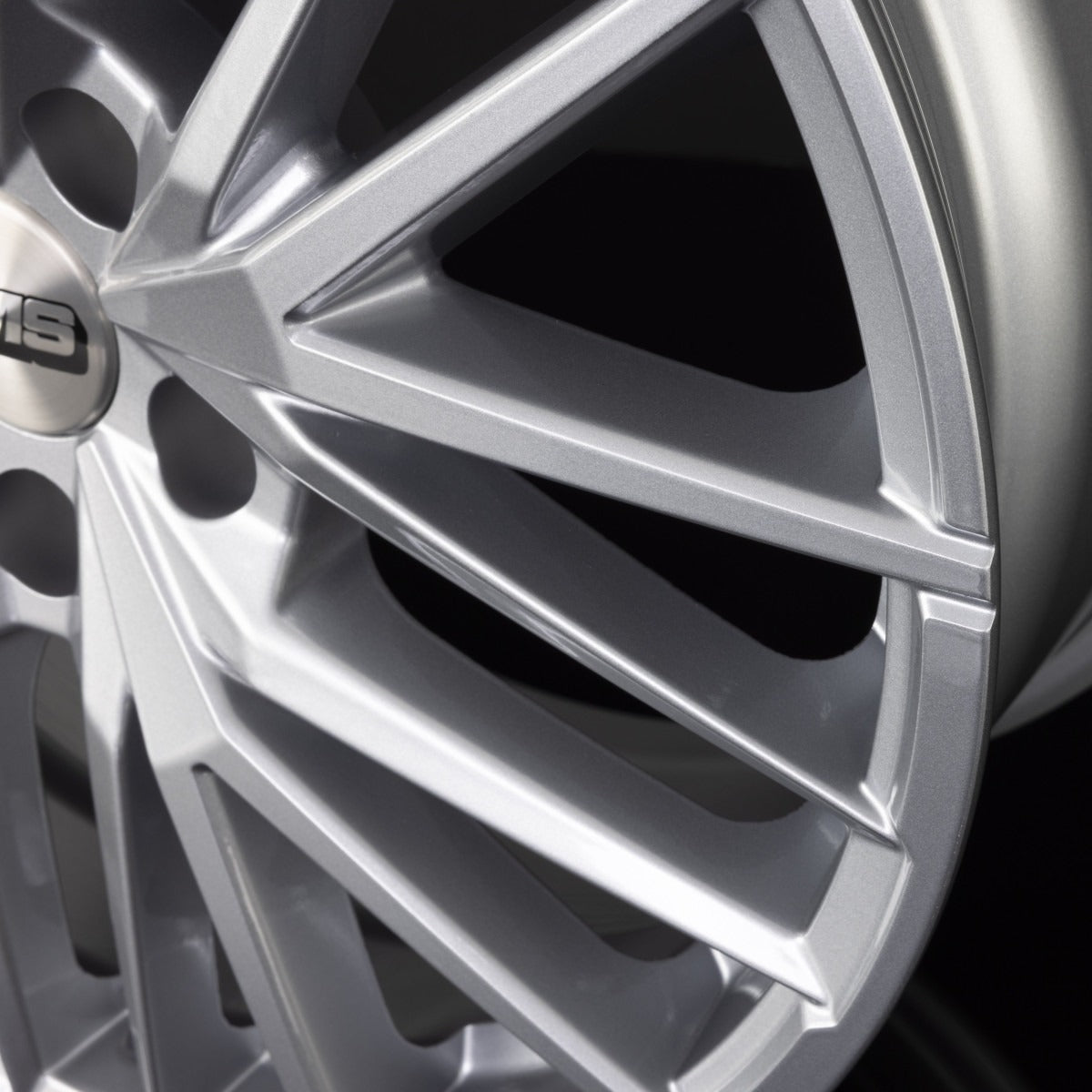 CMS C36 racing silver Alufelge 8x18 Zoll ET50 LK 5x112 ML66.5 – Bild 8
