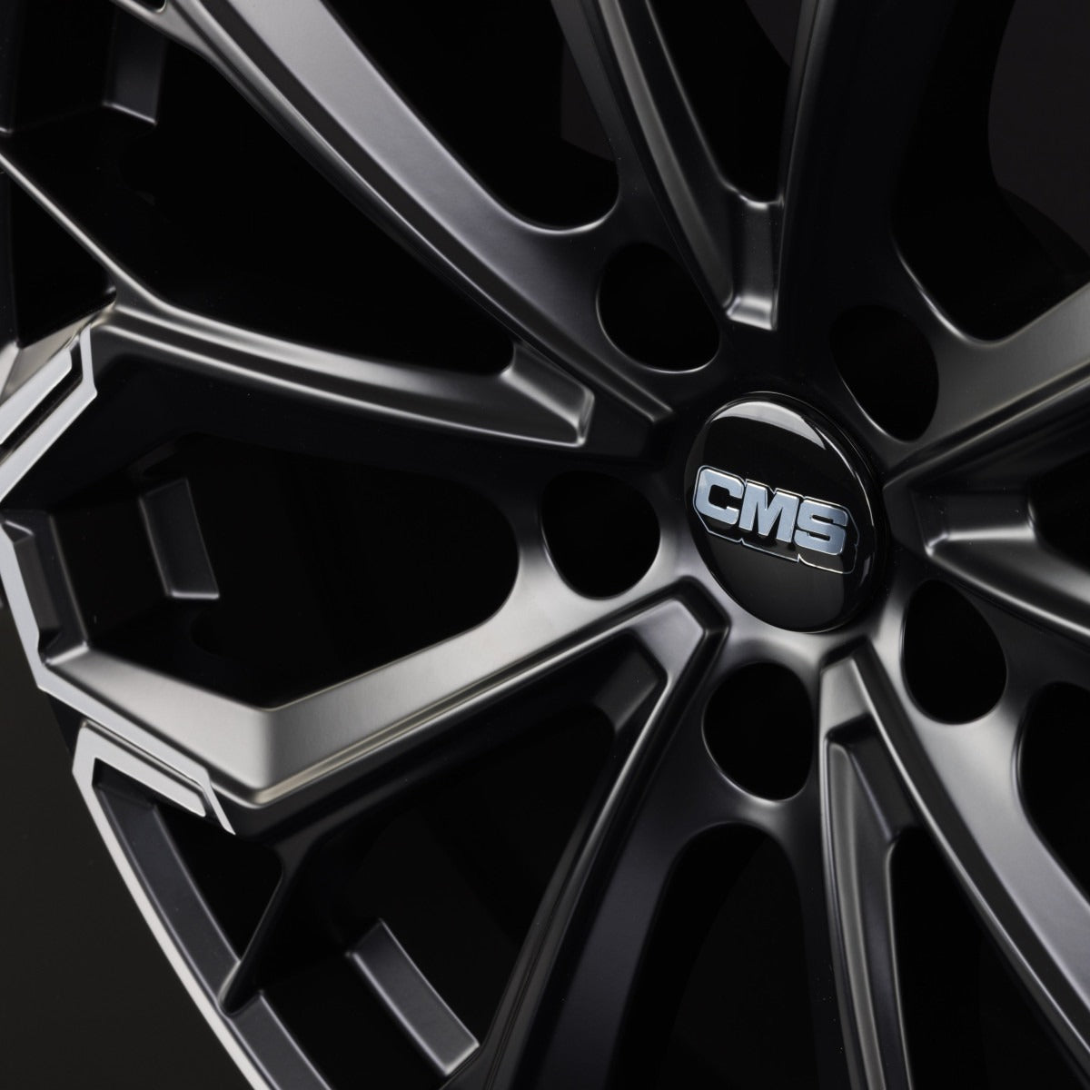 CMS C37 part diamond matt black Alufelge 8x18 Zoll ET48 LK 5x108 ML67.2 – Bild 6