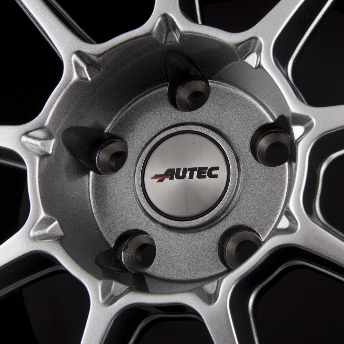 Autec Clubracing (CR) Hyper Silver Alufelge 7.5x17 Zoll ET40 LK 5x114.3 ML70 – Bild 4